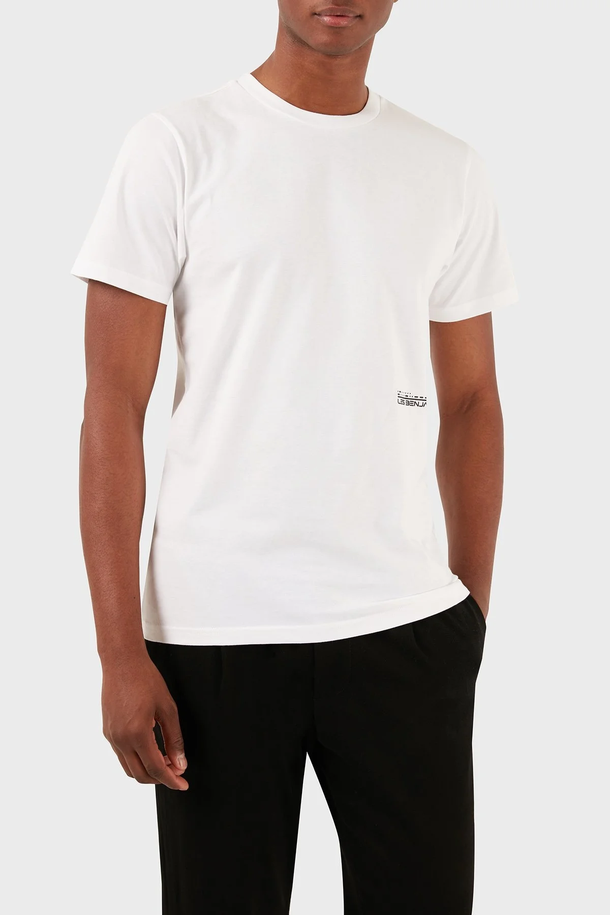 Les Benjamins Pamuklu Regular Fit Bisiklet Yaka Erkek T Shirt LB24SSKISMUTS-001 BEYAZ - 1