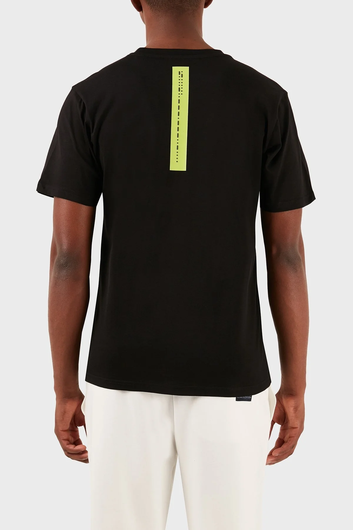 Les Benjamins Pamuklu Regular Fit Bisiklet Yaka Erkek T Shirt LB24SSKISMUTS-002 SİYAH - 8