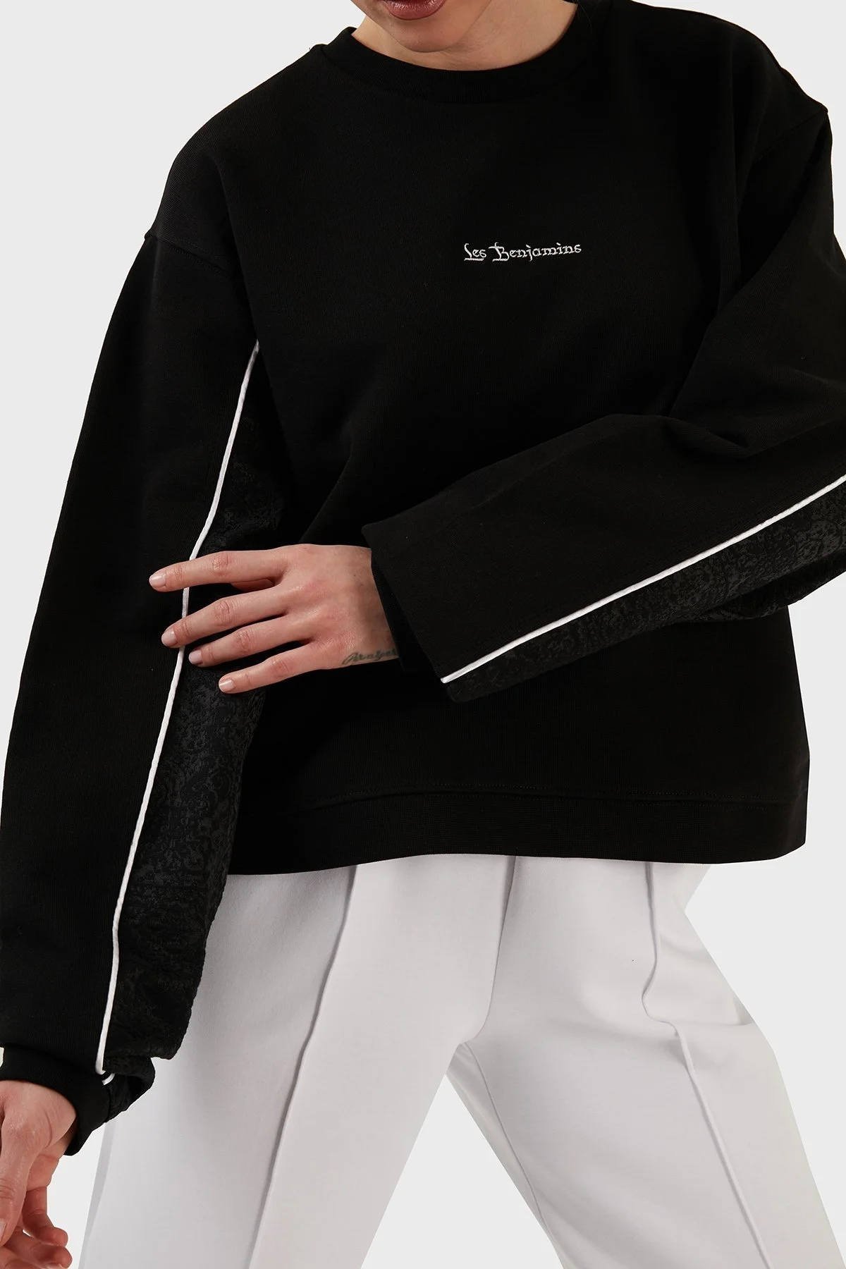 Les Benjamins Pamuklu Relaxed Fit Bisiklet Yaka Bayan Sweat LB23SSHOEFUSW-002 SİYAH - 4