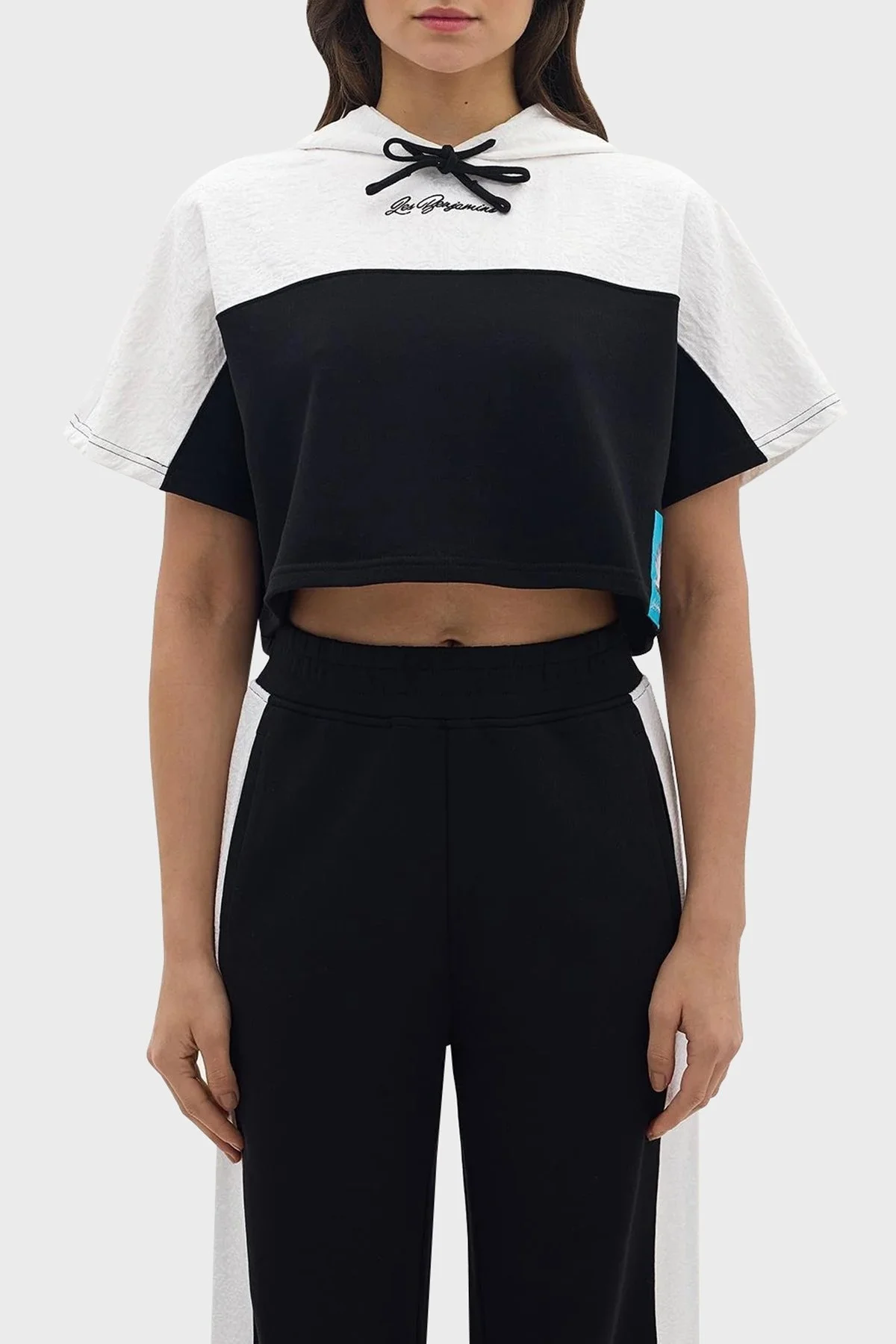 Les Benjamins Relaxed Fit Kapüşonlu Crop Bayan Sweat LB24SSKISFUHD-006 SİYAH - 1