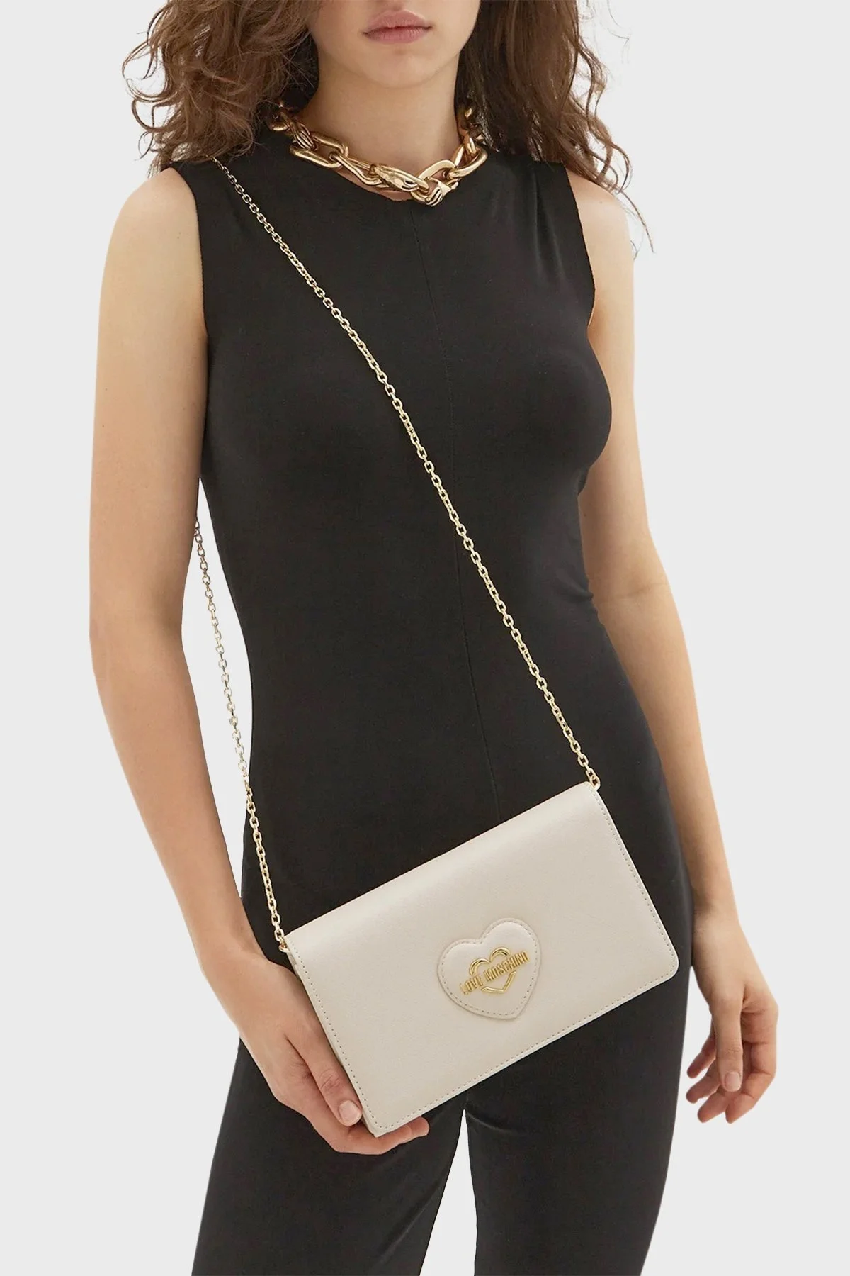 Love Moschino Kalp Logolu Zincir Askılı Bayan Çanta JC4268PP0LKL0110 BEJ - 2