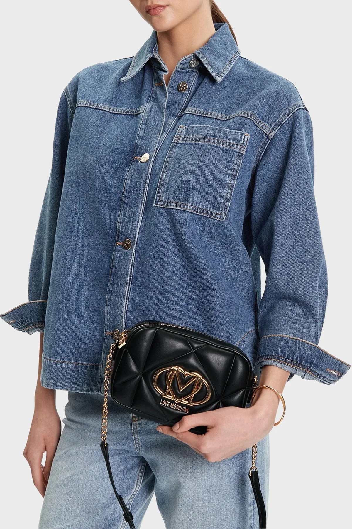 Love Moschino Kapitoneli Ayarlanabilir Zincir Askılı Bayan Çanta JC4038PP1NLC0000 SİYAH - 2