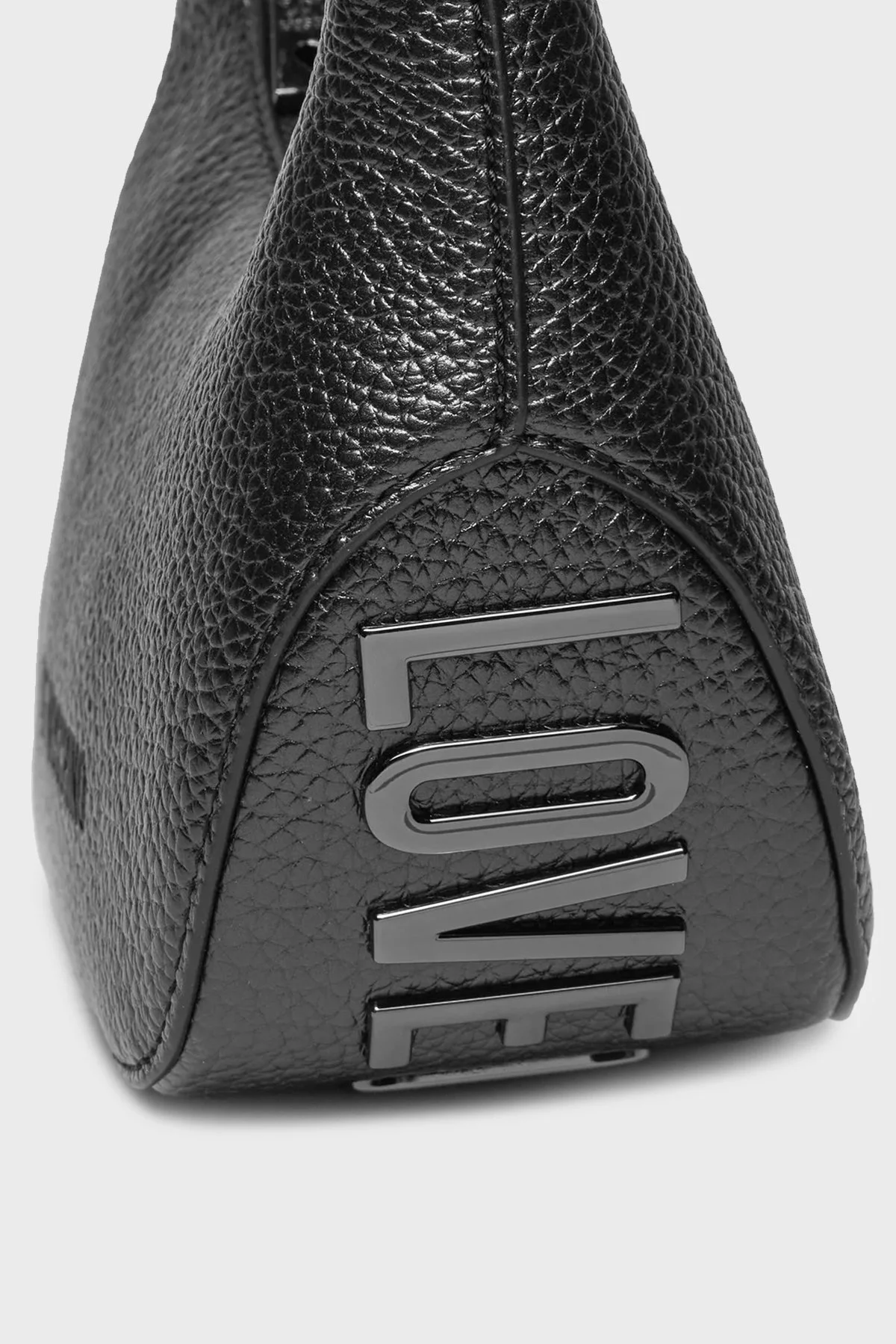 Love Moschino Logolu Ayarlanabilir Askılı Bayan Çanta JC4019PP1ILT100A SİYAH - 10