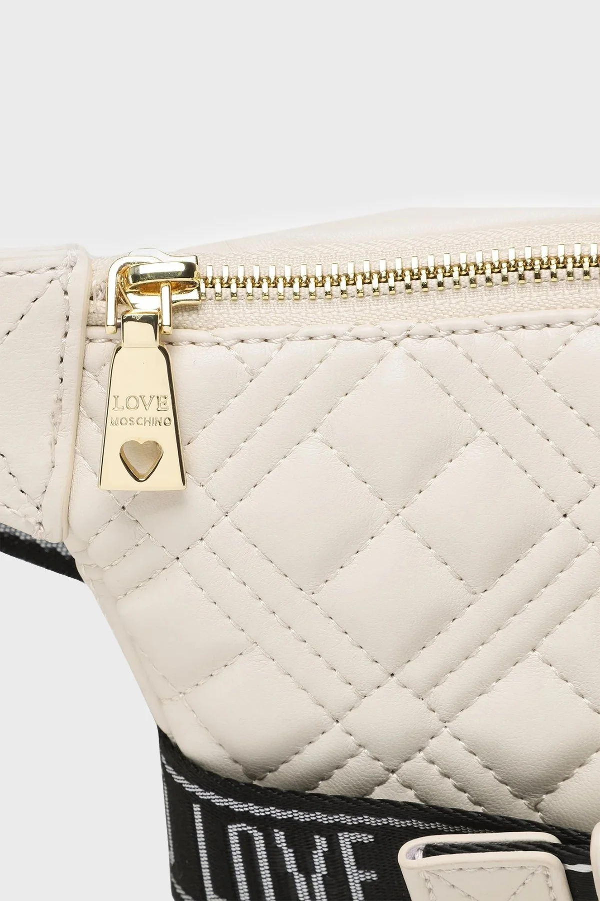 Love Moschino Logolu Kapitone Bayan Bel Çantası JC4003PP0GLA0103 EKRU - 2