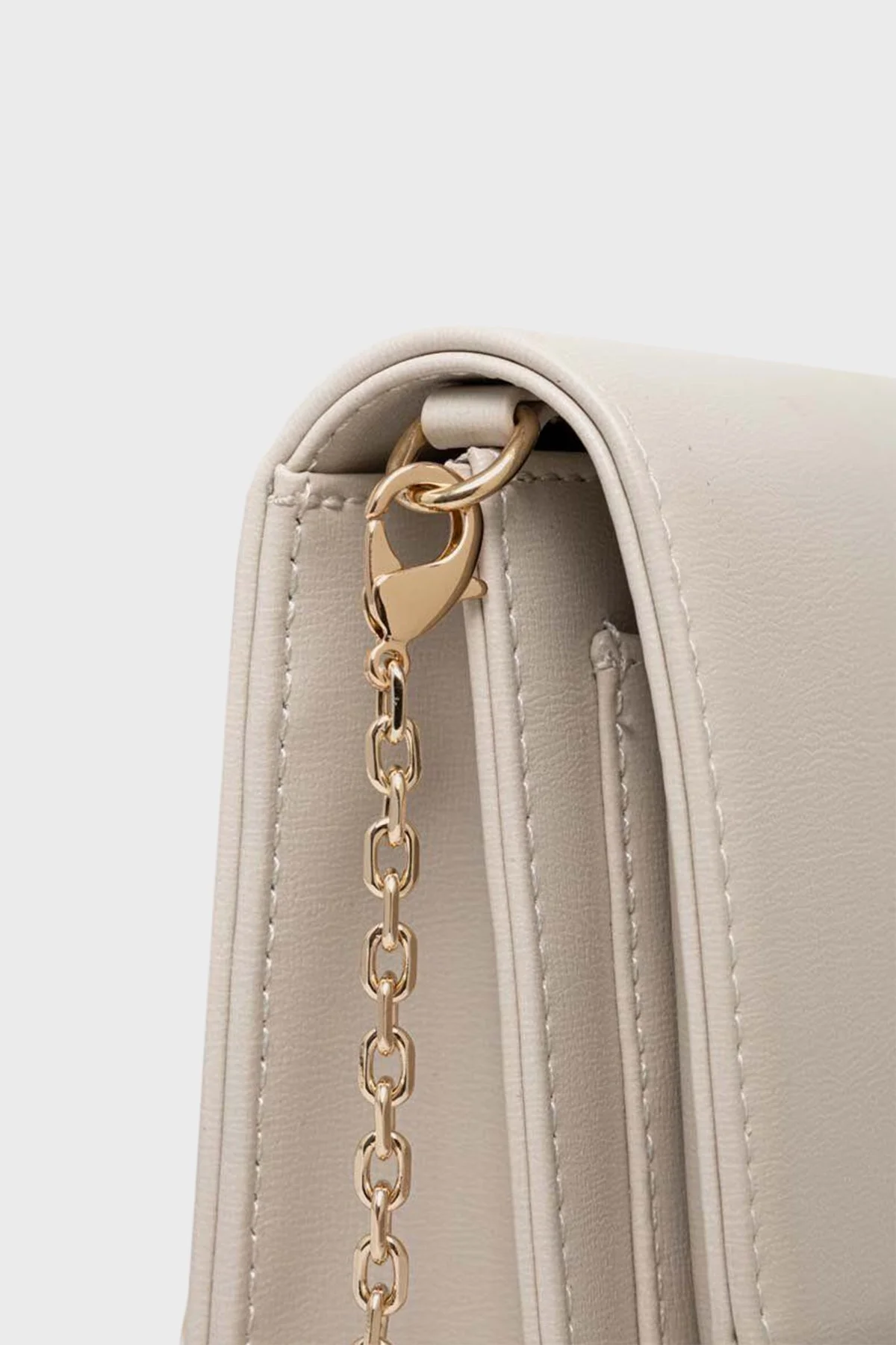 Love Moschino Logolu Suya Dayanıklı Çıkarılabilir Zincir Askılı Bayan Çanta JC4095PP1HLL0110 EKRU - 5