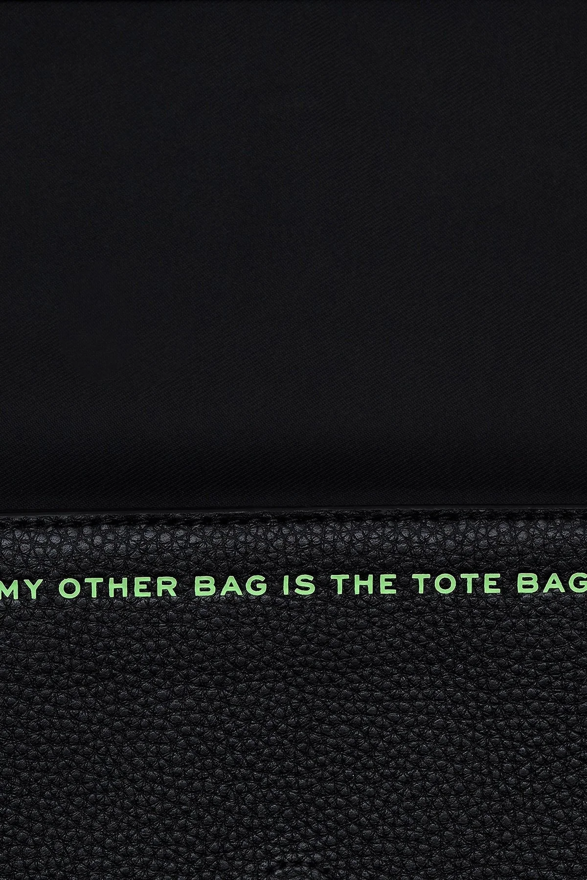 Marc Jacobs Logolu Hakiki Deri Çıkarılabilir Askılı Mini Bayan Çanta 2S5SMN010S01 002 SİYAH - 12