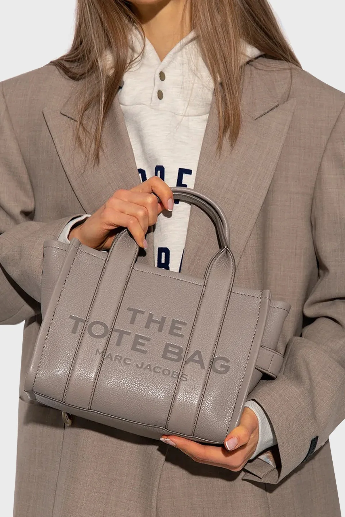 Marc Jacobs Small Tote Logolu Çıkarılabilir Askılı Deri Kadın Çanta H009L01SP21 055 GRİ - 2