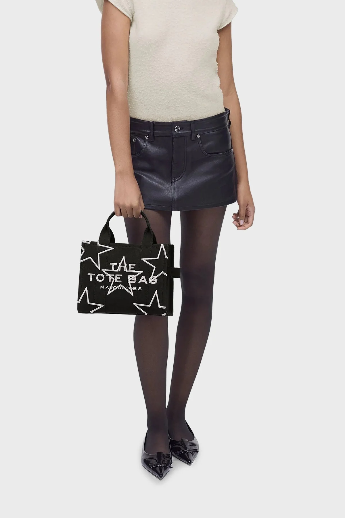 Marc Jacobs Small Tote Yıldız Süslemeli Çıkarılabilir Askılı Bayan Çanta 2R4HTT019H03 001 SİYAH - 4