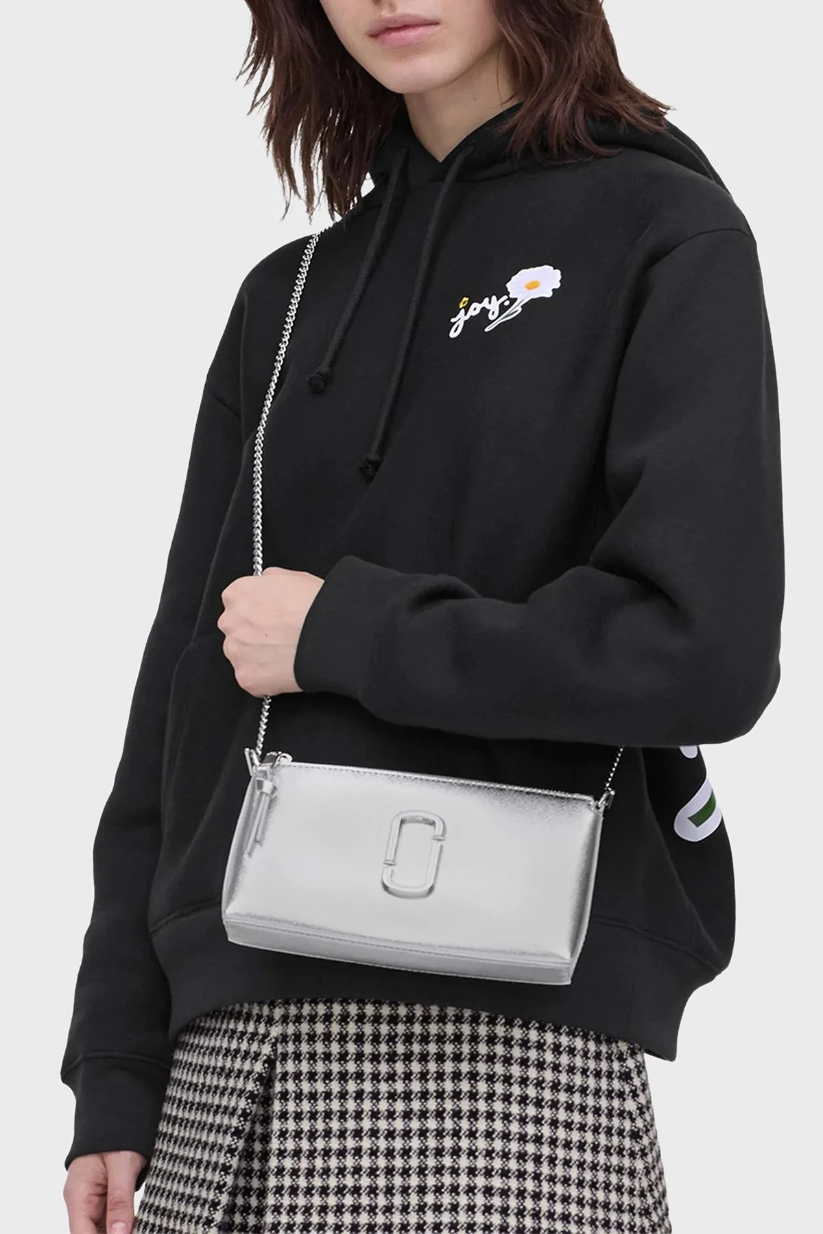 Marc Jacobs The Pochette Deri Logolu Zincir Askılı Kadın Çanta 2R5SMN009S01 040 GRİ - 2