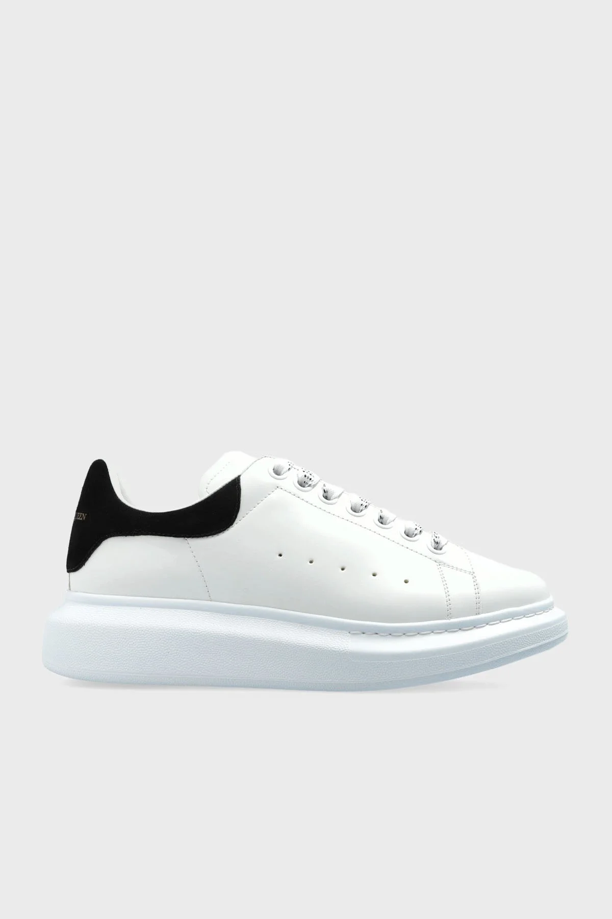 McQueen Kalın Tabanlı Deri Sneaker Kadın Ayakkabı 553770WIEF1 9061 BEYAZ-SİYAH - 1