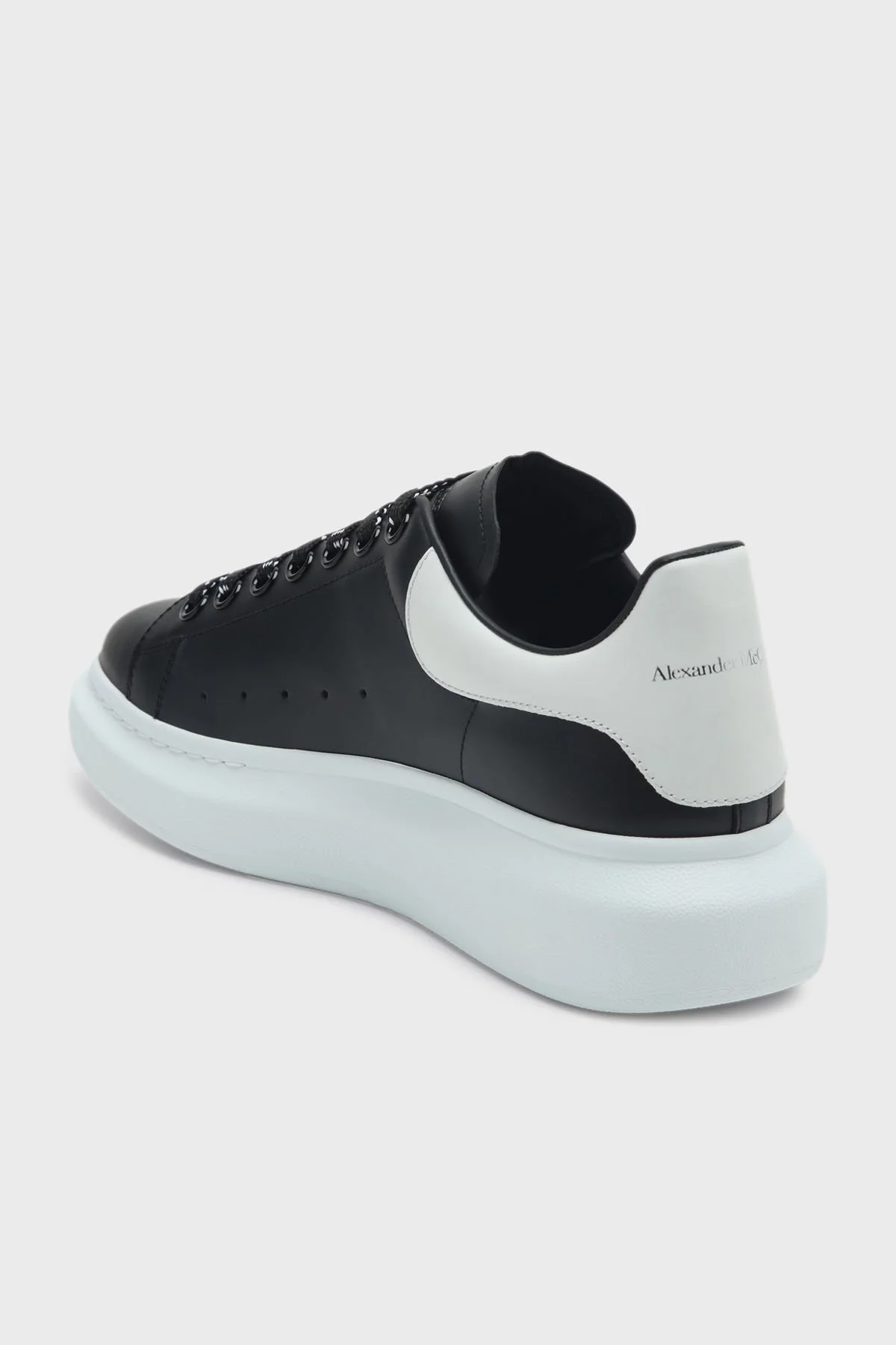 McQueen Logolu Deri Sneaker Erkek Ayakkabı 553680WIEEN 1070 SİYAH-BEYAZ - 9