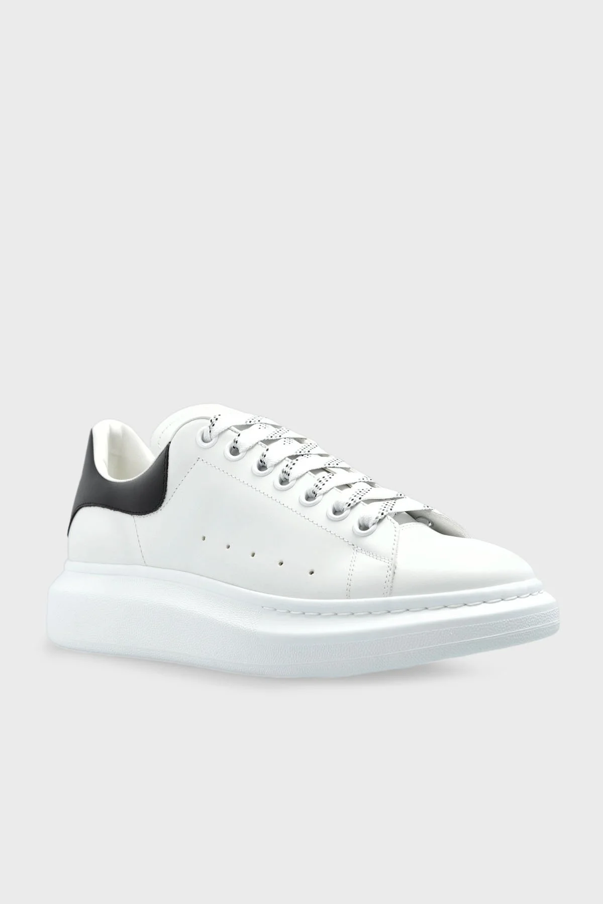 McQueen Logolu Deri Sneaker Erkek Ayakkabı 553680WIEEN 9061 BEYAZ-SİYAH - 10