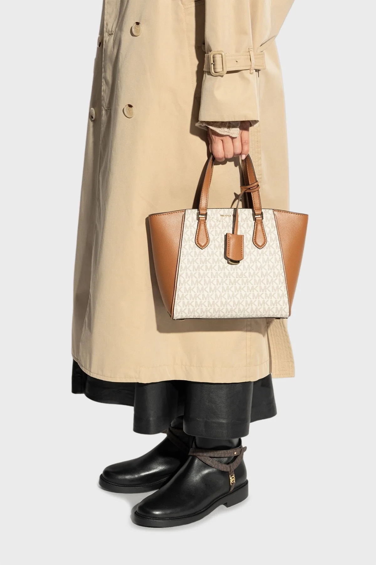 Michael Kors 4G Logo Baskılı Çıkarılabiilir Askılı 32F4GTBC1B149 Bayan Çanta 32F4GTBC1B 149 EKRU - 2