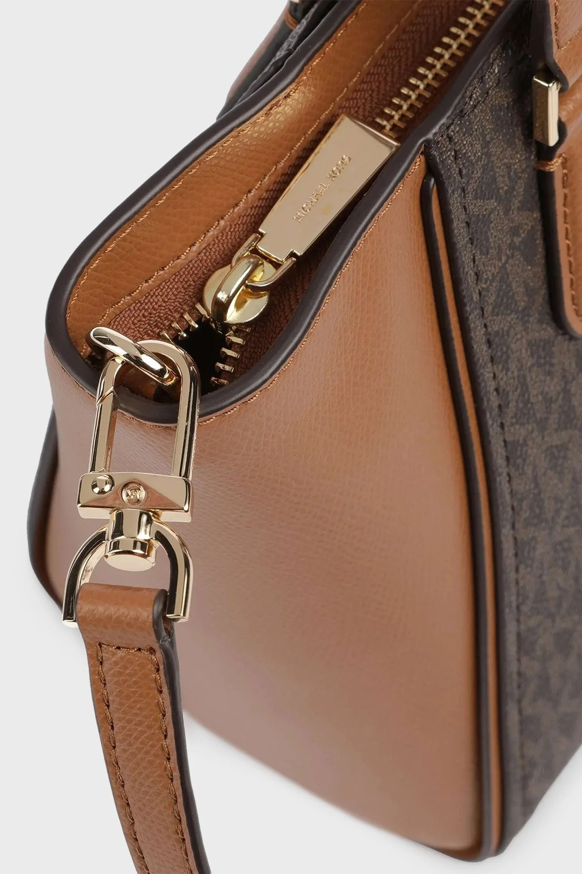 Michael Kors 4G Logo Baskılı Çıkarılabiilir Askılı 32F4GTBC1B252 Bayan Çanta 32F4GTBC1B 252 KAHVE - 5