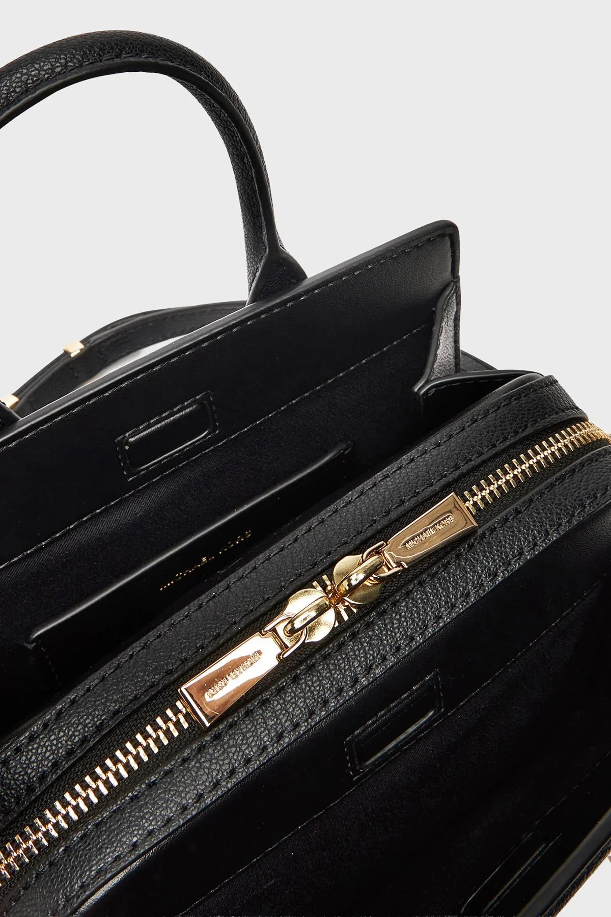 Michael Kors Deri Logolu Ayarlanabilir ve Çıkarılabilir Askılı 32F5G9IC0L001 Bayan Çanta 32F5G9IC0L 001 SİYAH - 6