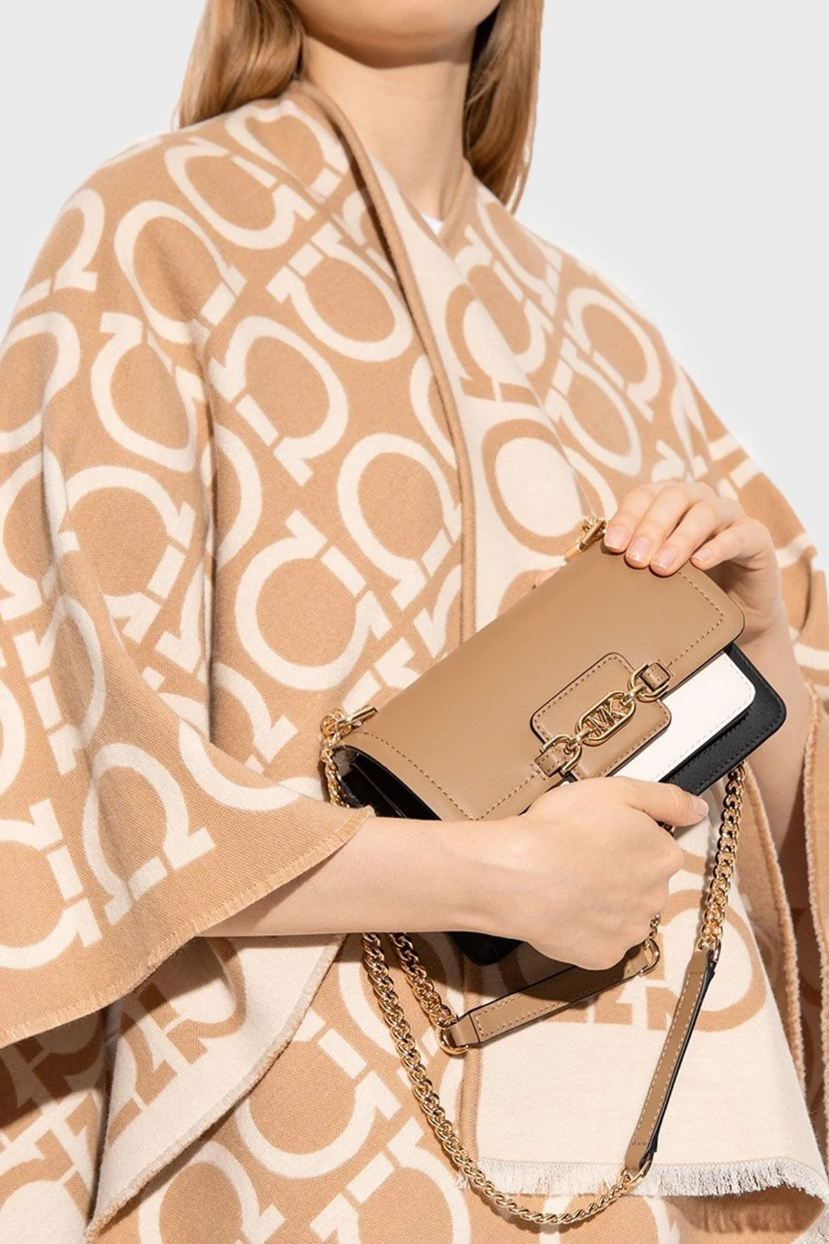 Michael Kors Heather Zincir Askılı Çapraz 32S2G7HC0T049 Bayan Çanta 32S2G7HC0T 049 SİYAH-KAHVE - 2