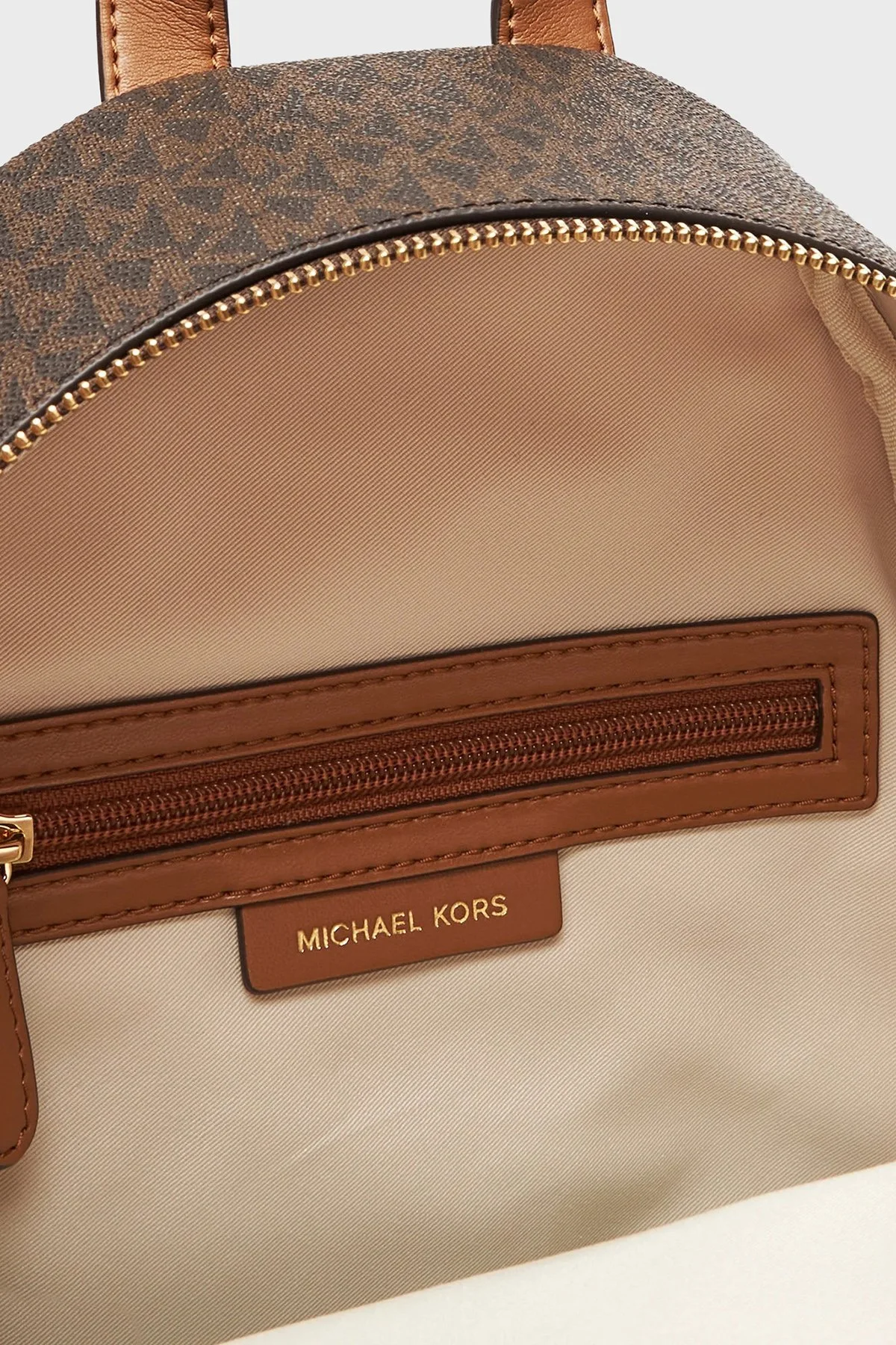 Michael Kors Logolu Ayarlanabilir Omuz Askılı 30T5GTNB2B252 Kadın Sırt Çantası 30T5GTNB2B 252 Kahve - 6