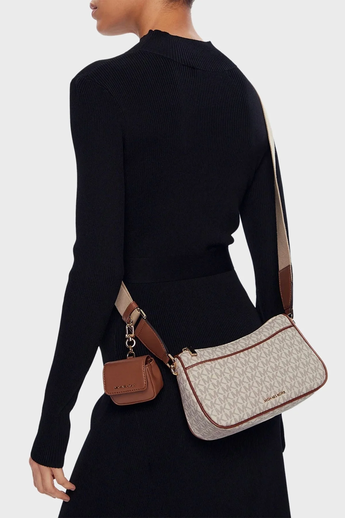 Michael Kors Logolu Çıkarılabilir Mini Cüzdanlı 32S3GJ6C8B149 Bayan Çanta 32S3GJ6C8B 149 EKRU - 6