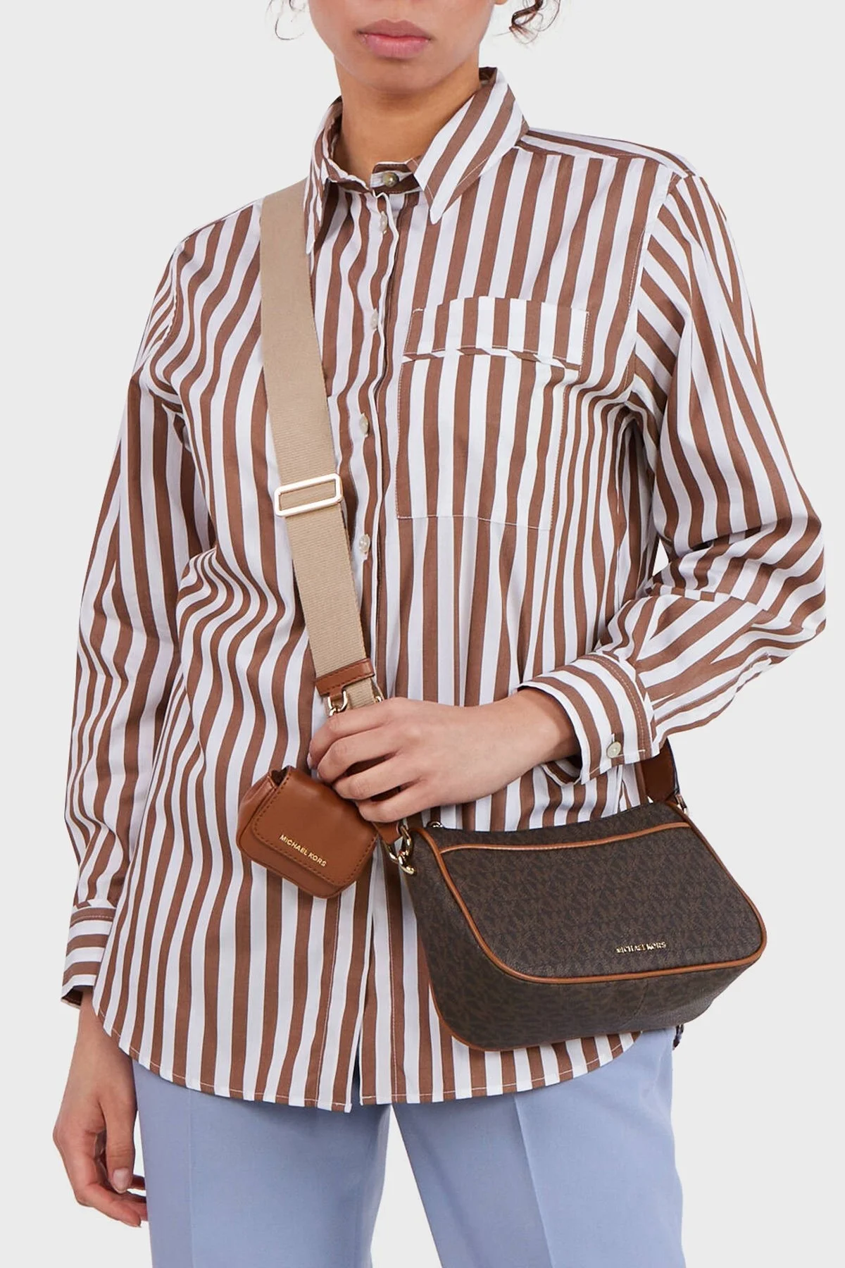 Michael Kors Logolu Çıkarılabilir Mini Cüzdanlı 32S3GJ6C8B252 Bayan Çanta 32S3GJ6C8B 252 KAHVE - 2