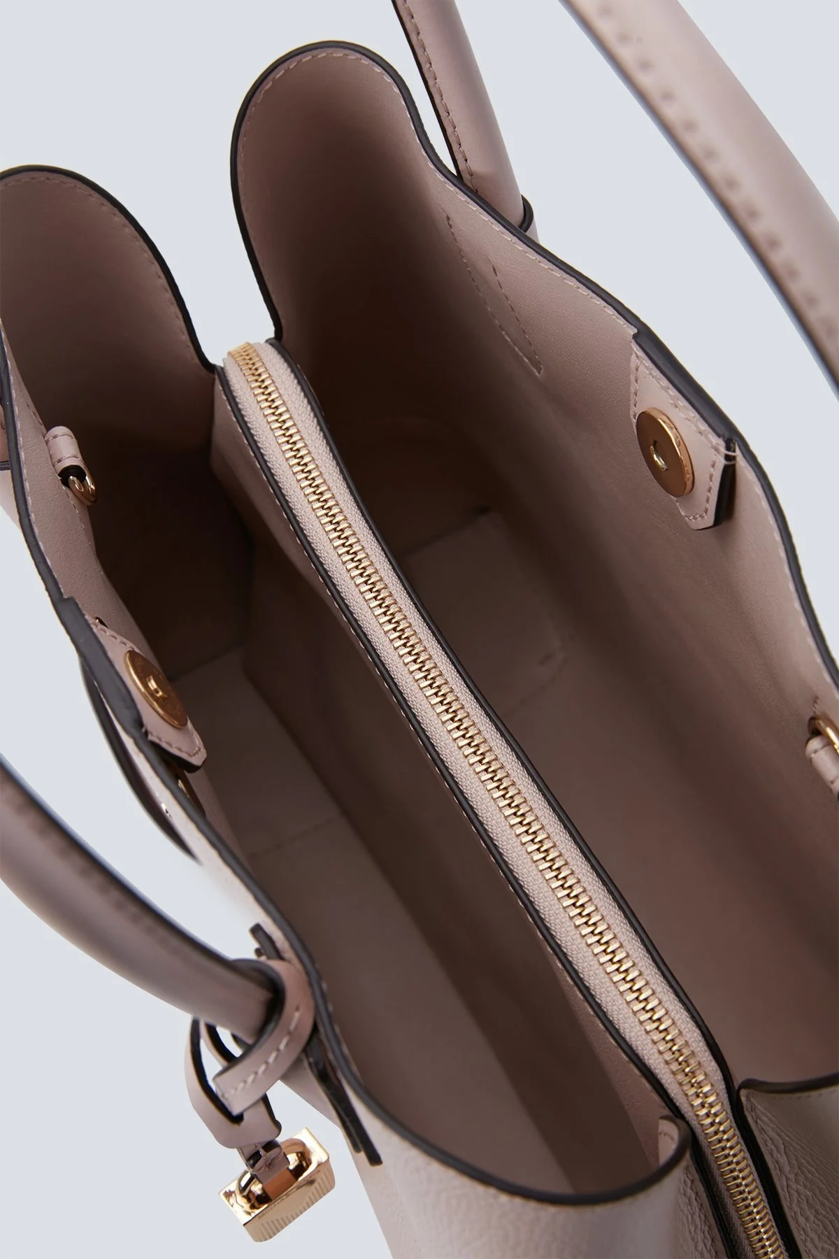 Michael Kors Logolu Çıkarılabilir Uzatma Askılı Mercer Gallery Bayan Çanta 30H7GZ5T6A 187 PUDRA - 4