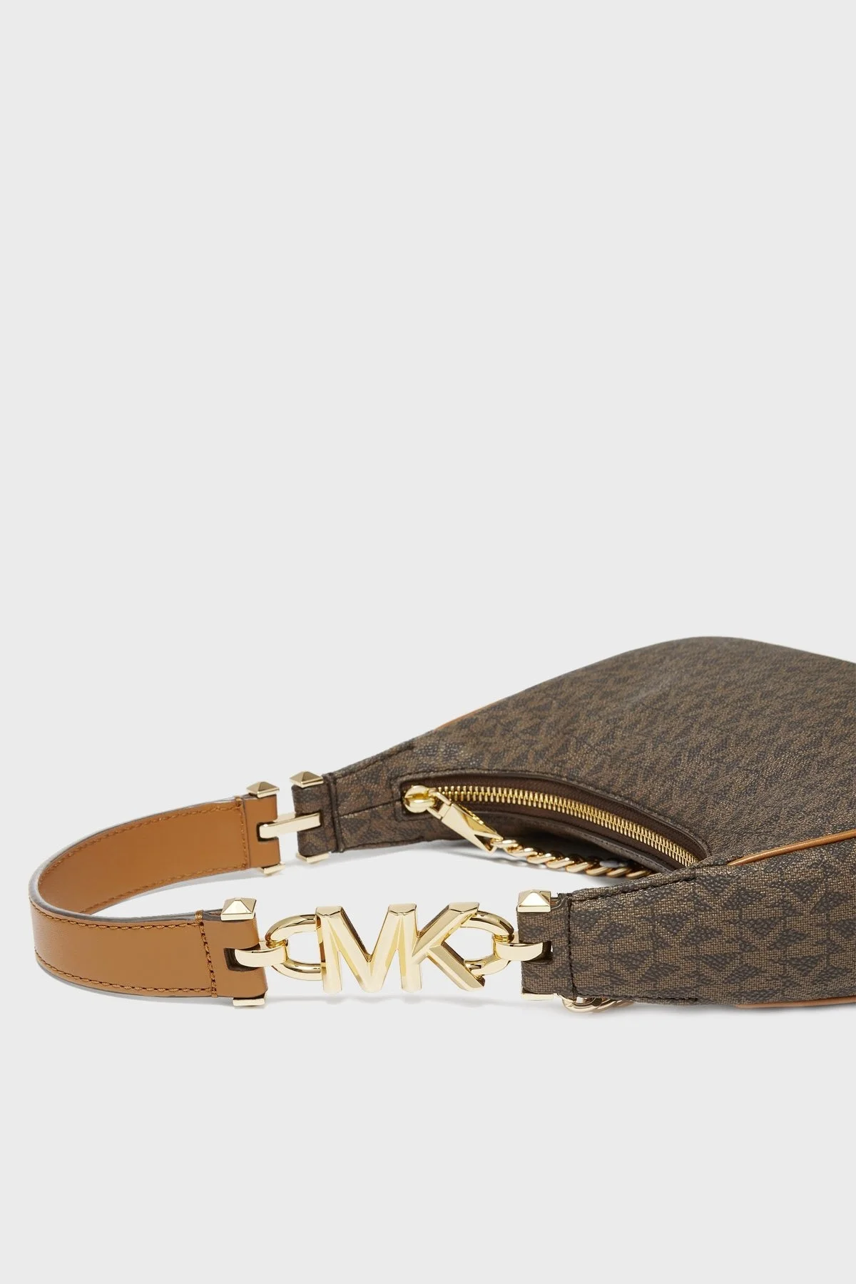 Michael Kors Logolu Zincir Detaylı Fermuarlı Bayan Çanta 32F2GP1C1B 252 KAHVE - 3