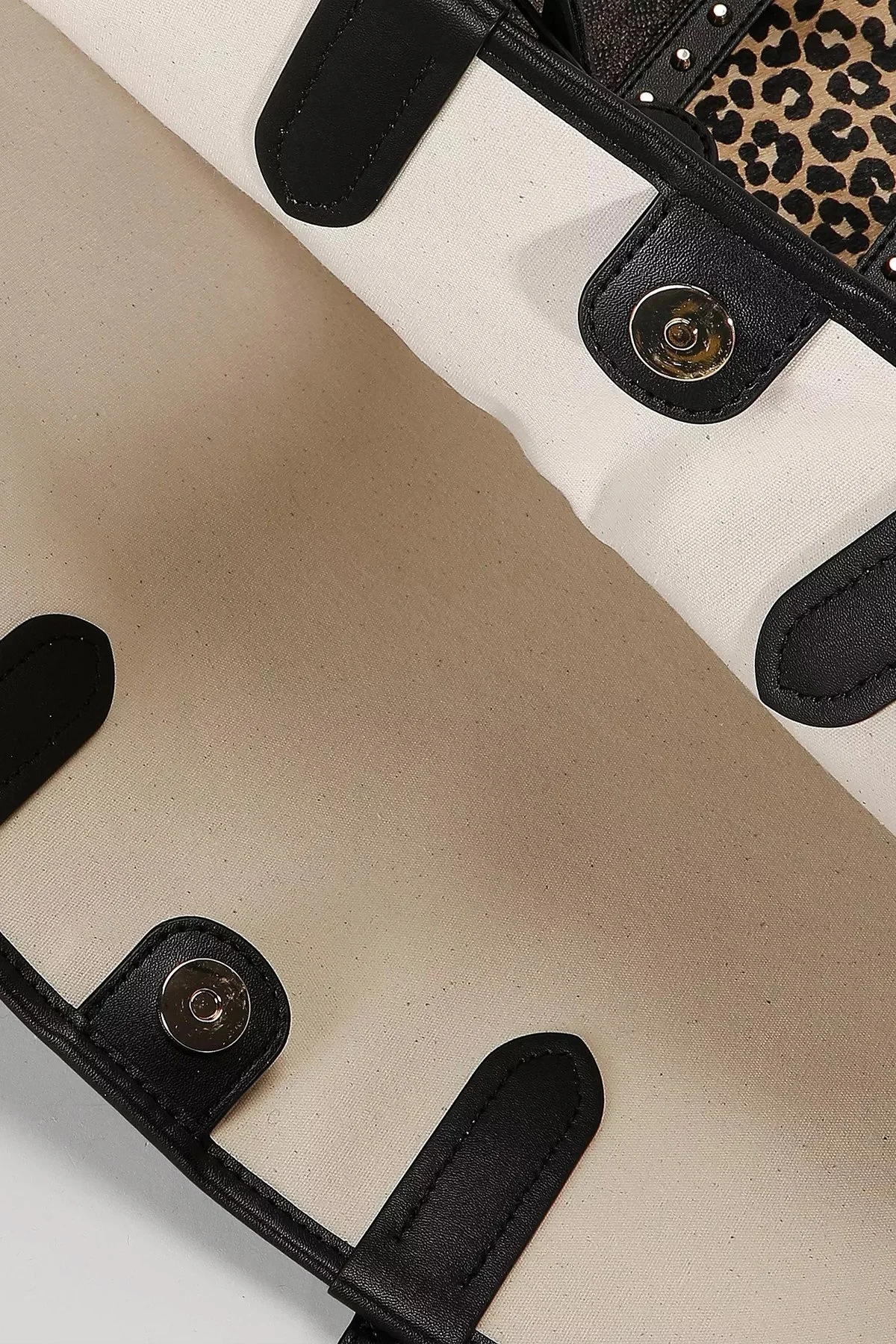 Michael Kors Mini Bölmeli Logolu 30F3GZAT7B212 Bayan Çanta 30F3GZAT7B 212 KAHVE - 4