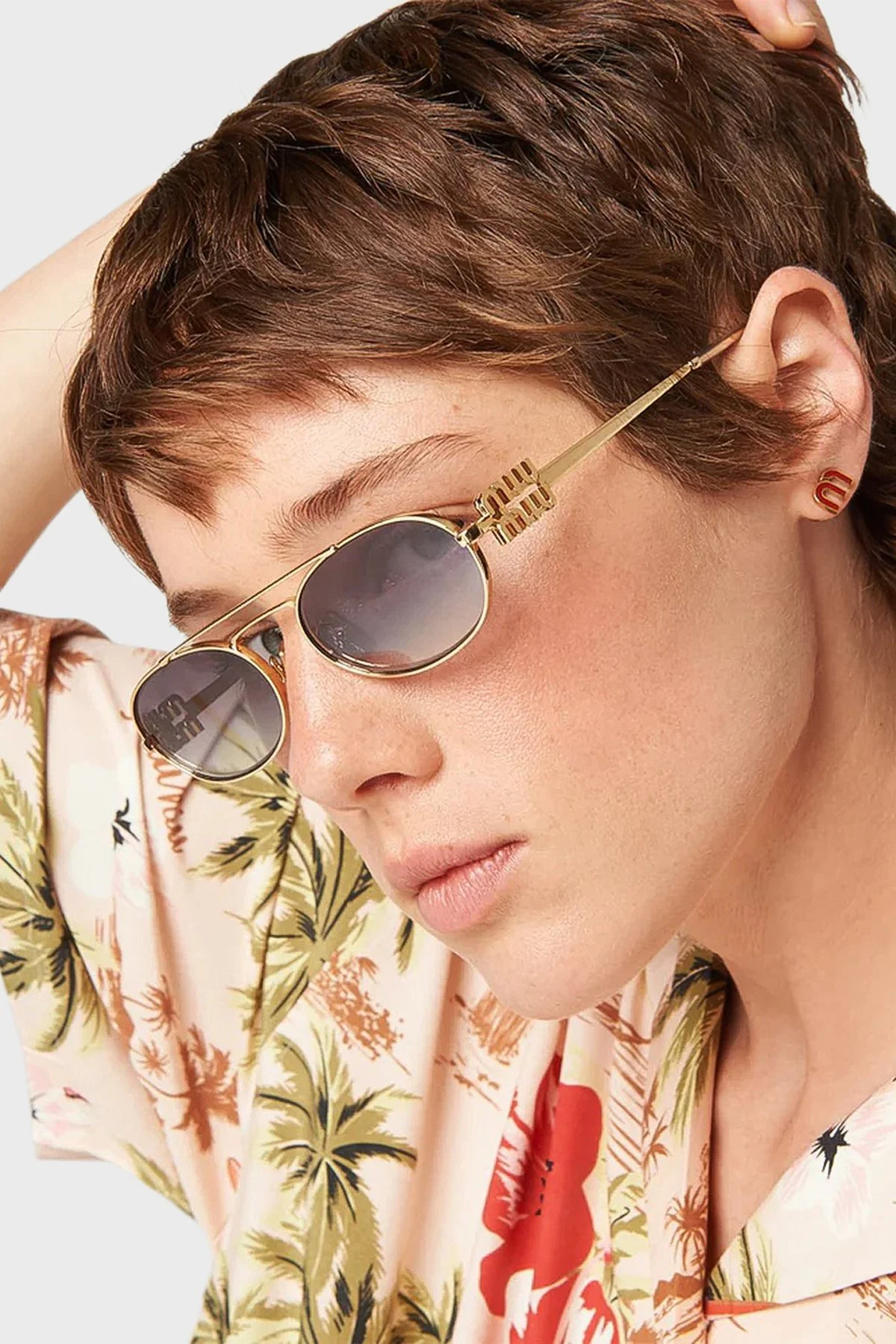 Miu Miu Logo Detaylı Güneş Bayan Gözlük 0MU 54ZS 5AK30C 53 Altın - 2