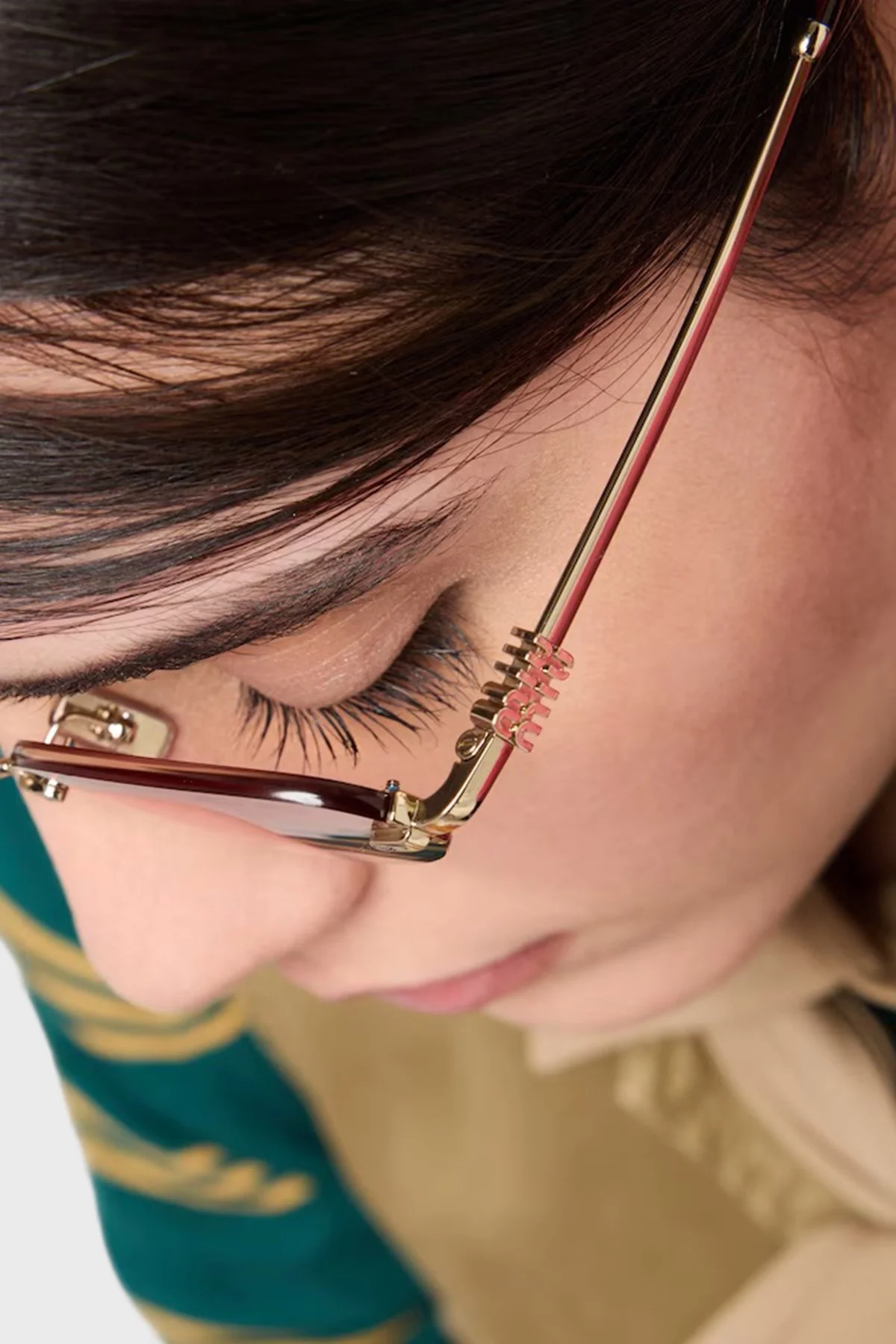 Miu Miu Logolu Güneş Bayan Gözlük 0MUA54S ZVN70O 51 Altın - 3