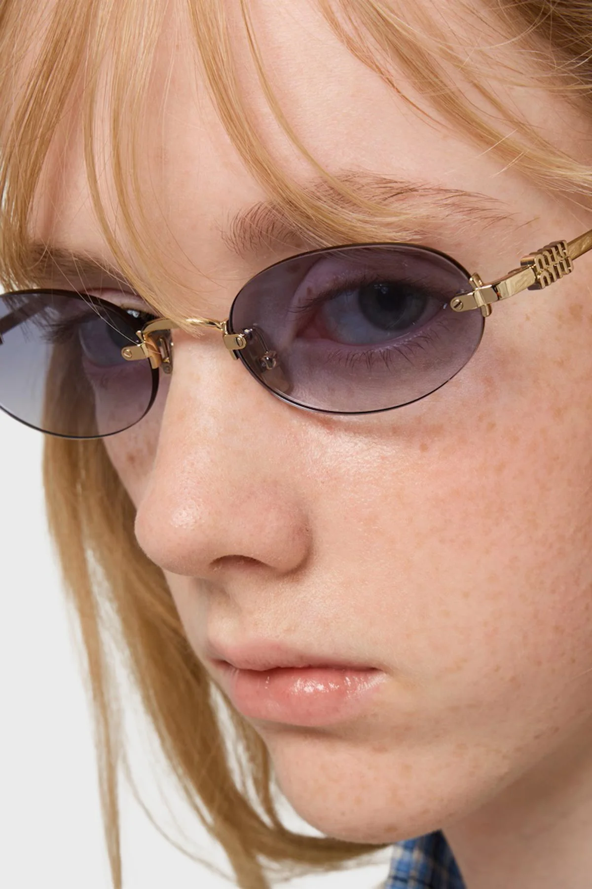 Miu Miu Logolu Güneş Bayan Gözlük 0MUA54S ZVN80O 51 Altın - 2