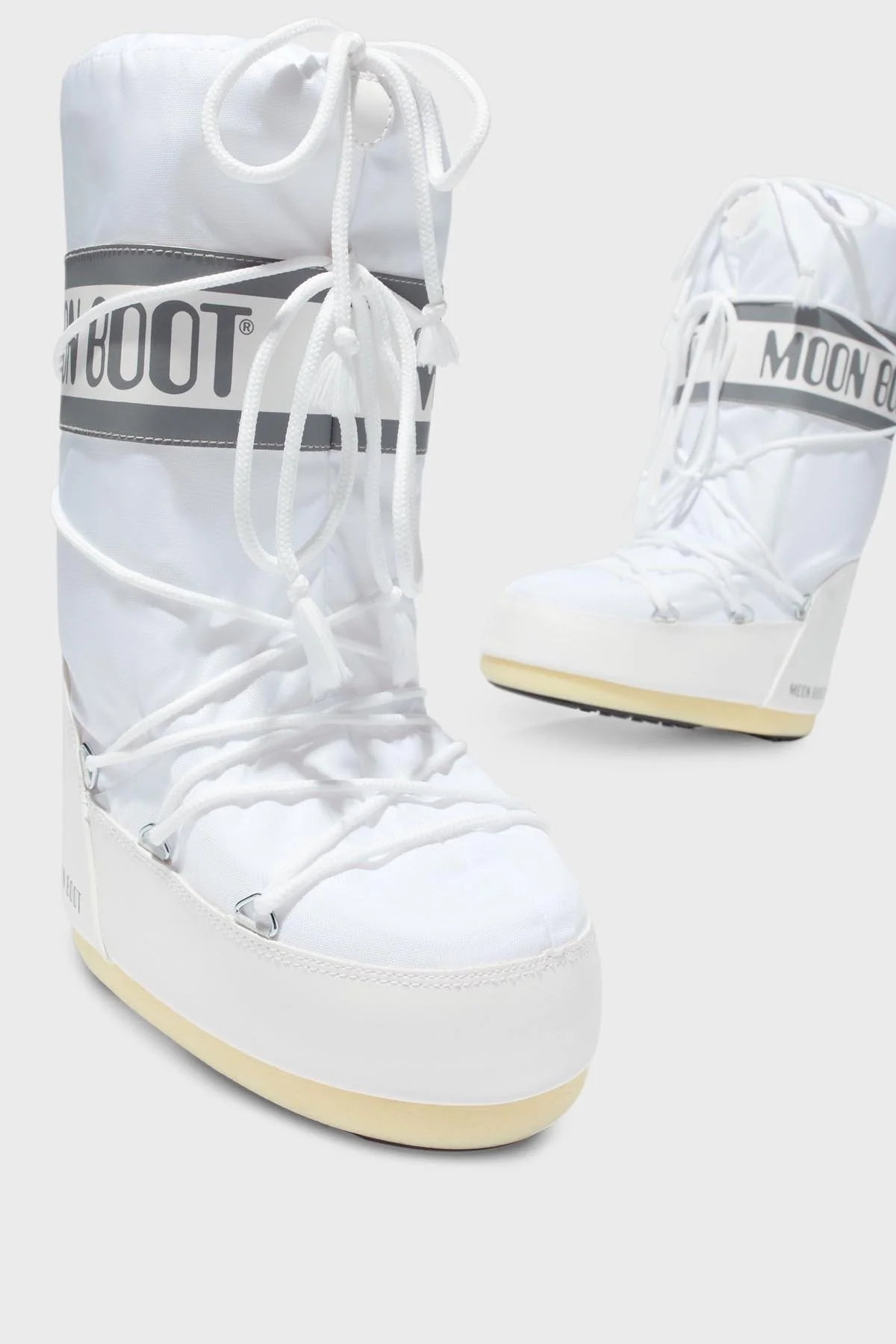 Moon Boot Logolu Bağcıklı Su İtici Bayan Kar Botu 80D1400440 A001 BEYAZ - 2