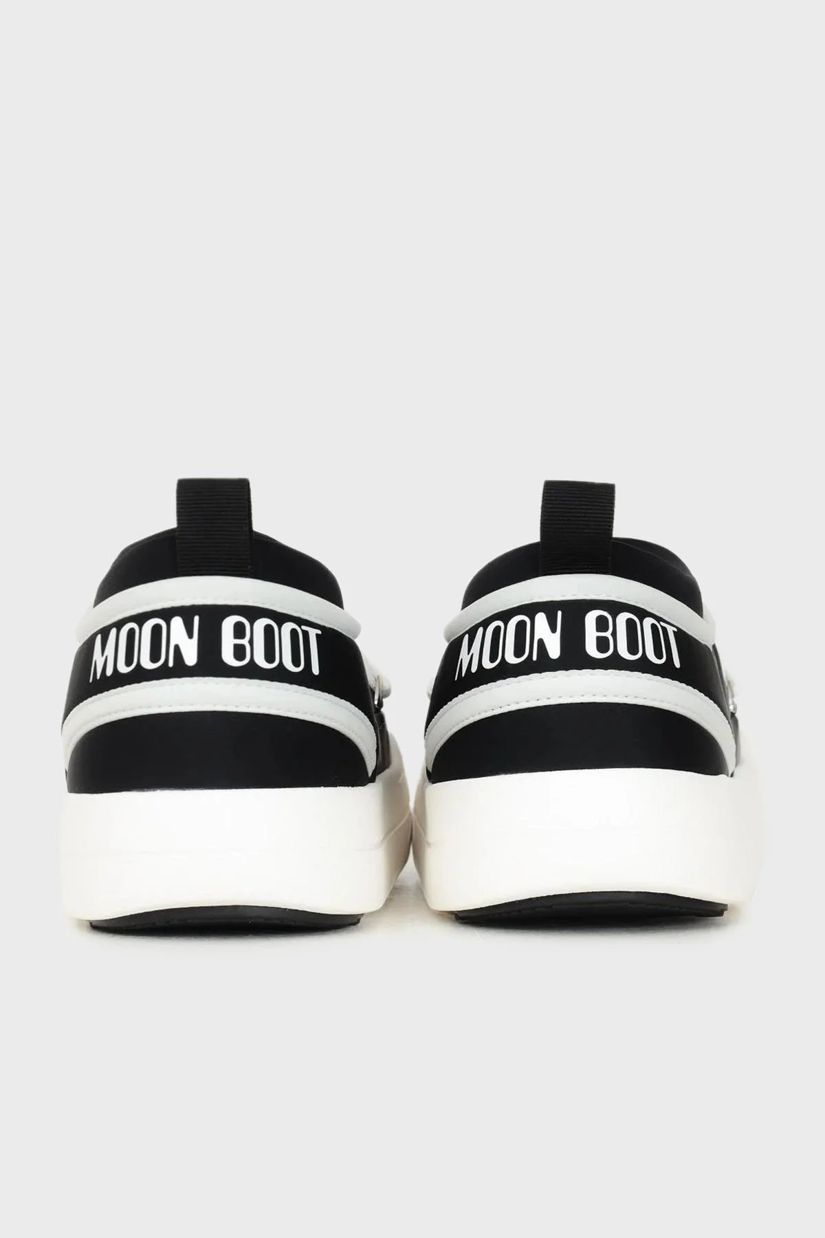 Moon Boot Logolu Su İtici Kalın Tabanlı Bayan Kar Botu 80D2470070N 001 SİYAH - 4