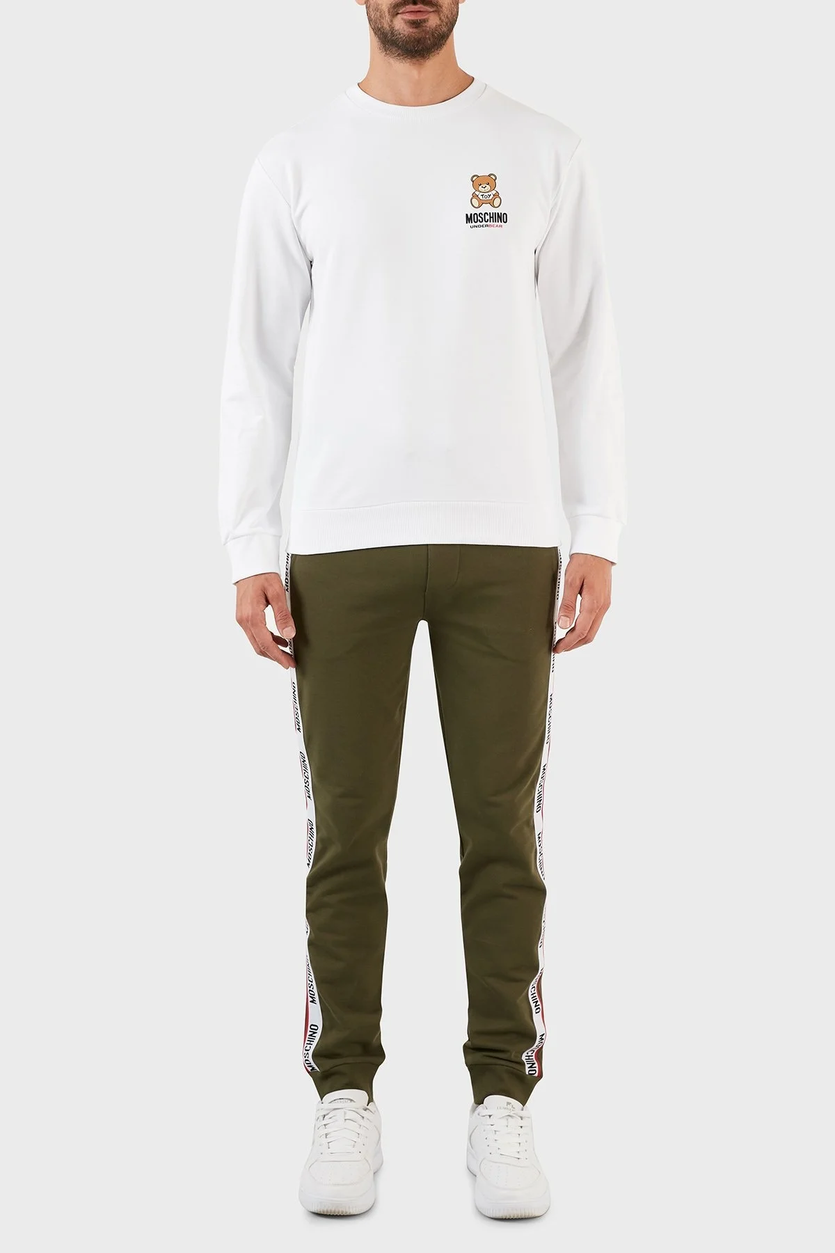 Moschino Şerit Logolu Regular Fit Belden Bağlamalı Cepli Pamuklu Jogger Erkek Pantolon A4333 8102 0430 HAKİ - 1