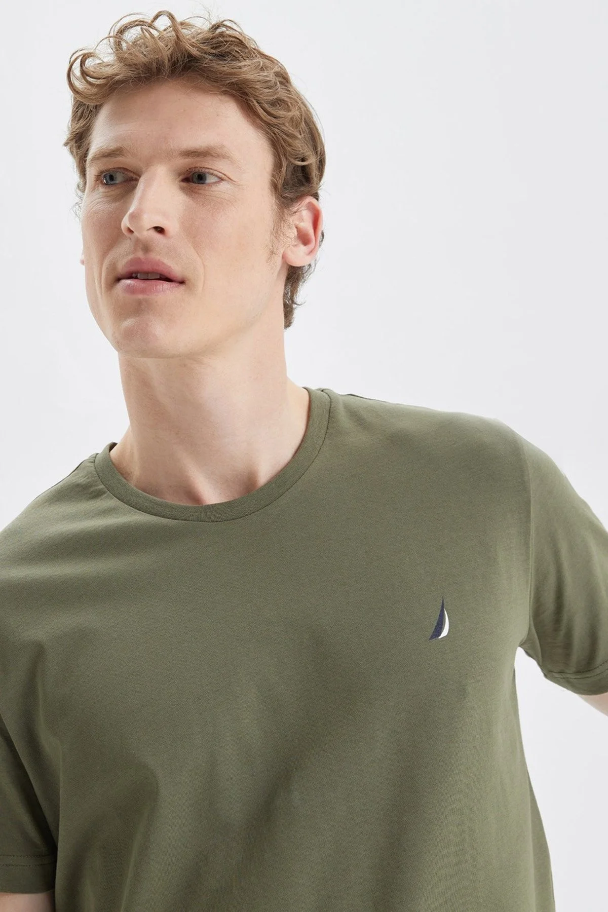 Nautica % 100 Pamuk Standart Fit Bisiklet Yaka Erkek T Shirt V35526T 3BP HAKİ - 3