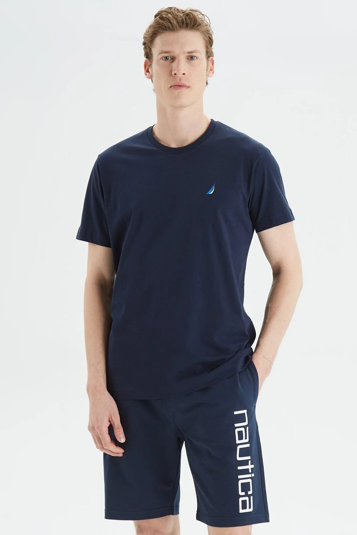 Nautica % 100 Pamuk Standart Fit Bisiklet Yaka Erkek T Shirt V35526T 4NV LACİVERT - 1