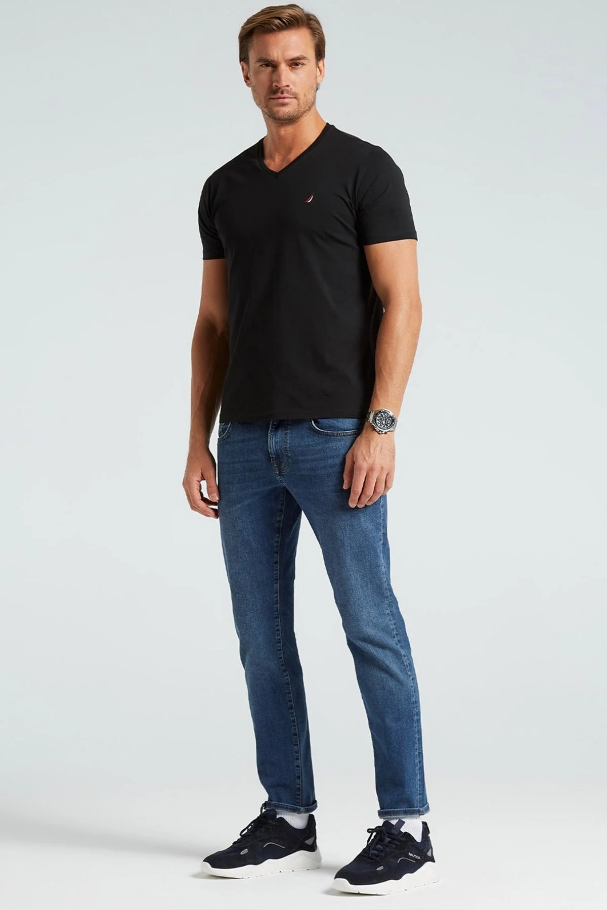 Nautica % 100 Pamuk Standart Fit V Yaka Erkek T Shirt V35525T 0TB SİYAH - 2