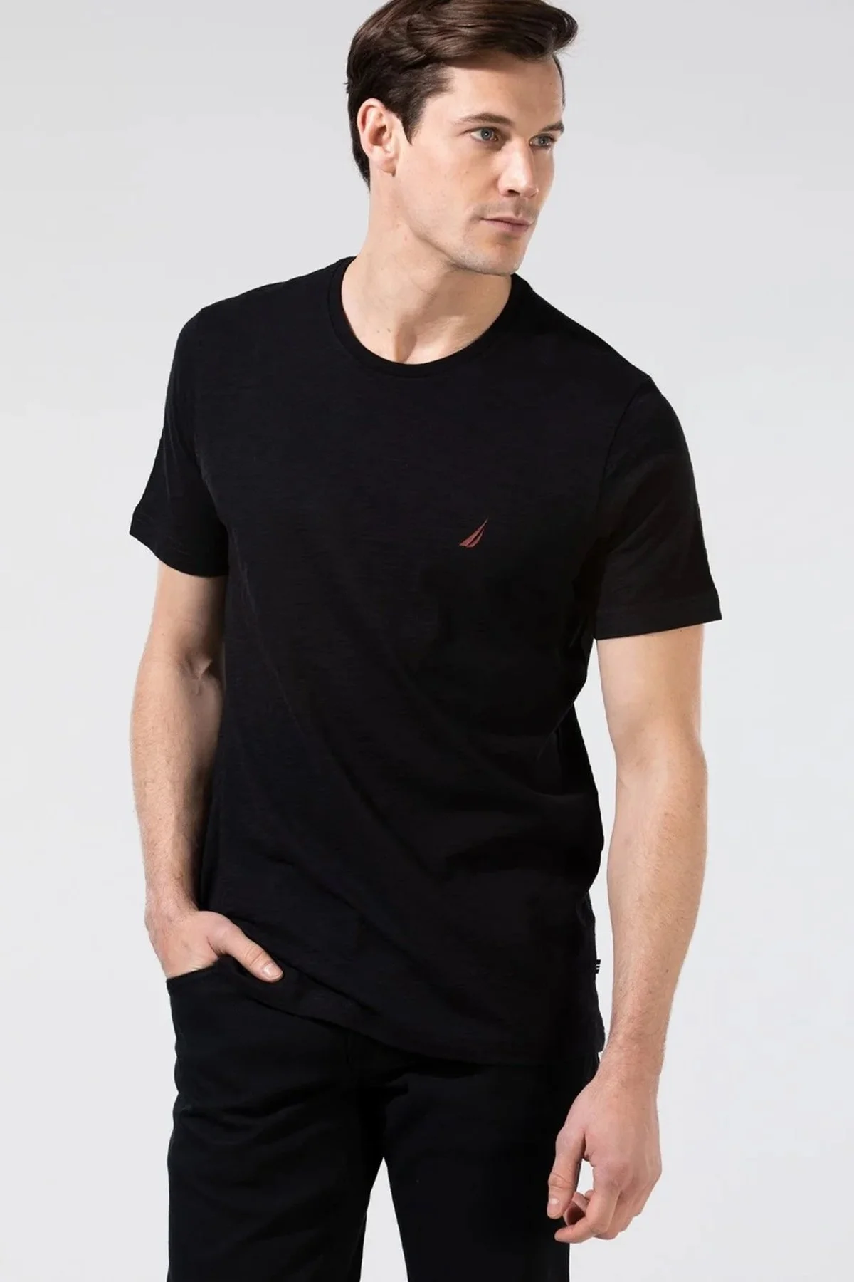 Nautica % 100 Pamuklu Standart Fit Bisiklet Yaka Erkek T Shirt V35015T 0TB SİYAH - 1