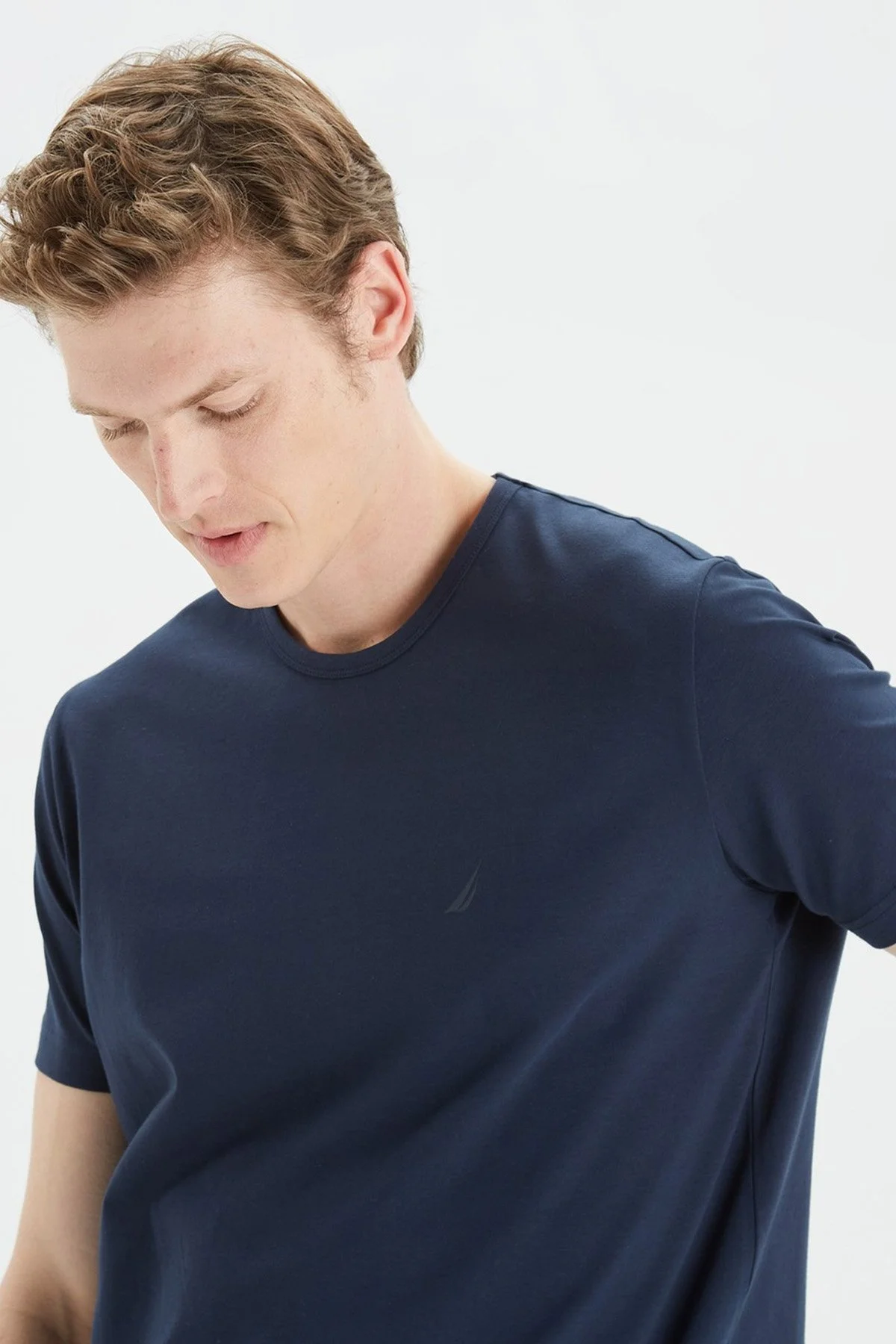 Nautica Pamuklu Regular Fit Bisiklet Yaka Erkek T Shirt V35009T 4NV LACİVERT - 3