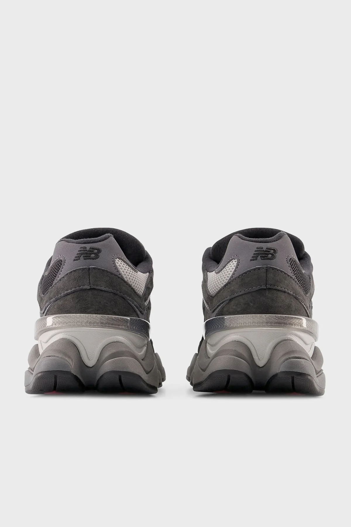 New Balance Logolu Süet Detaylı Sneaker Erkek Ayakkabı U9060BLK SİYAH - 5