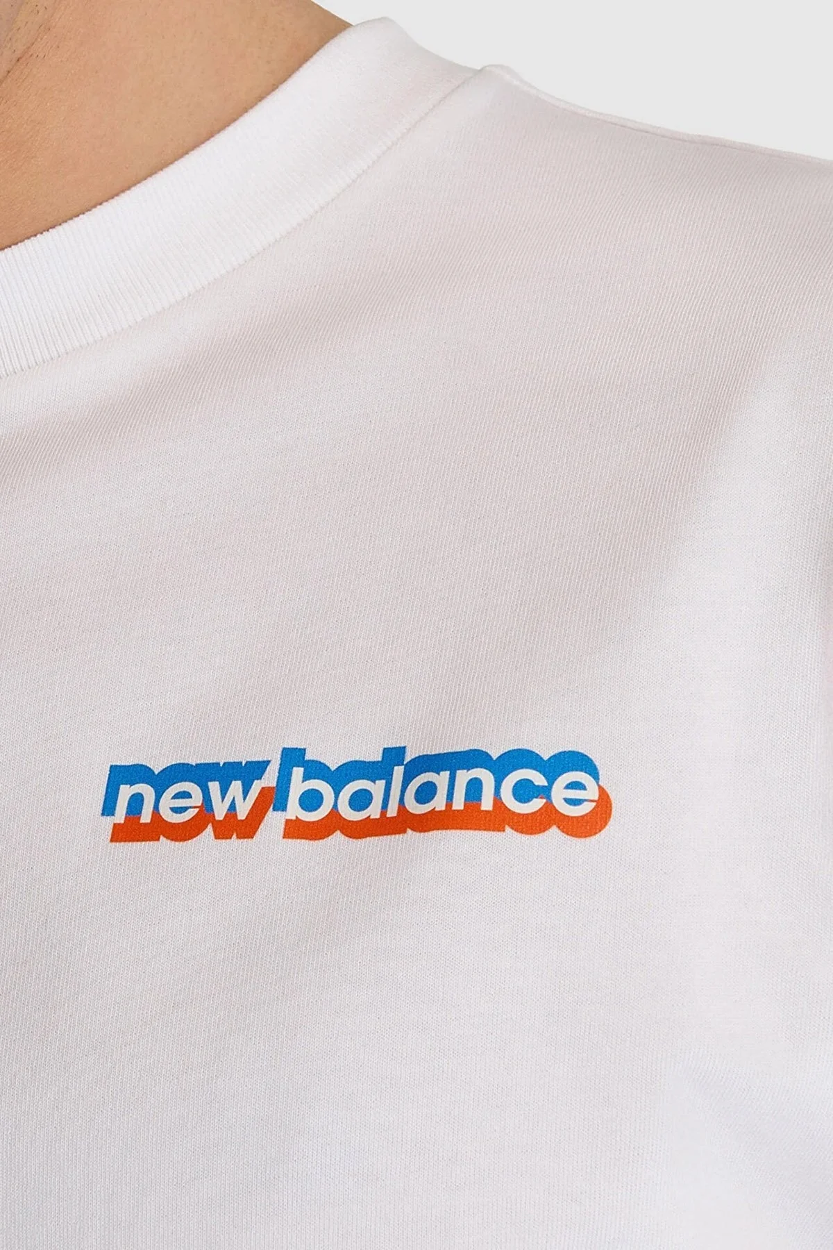 New Balance NB Lifestyle Pamuklu Comfort Fit Sırt Baskılı Erkek T Shirt MNT1533WT BEYAZ - 11