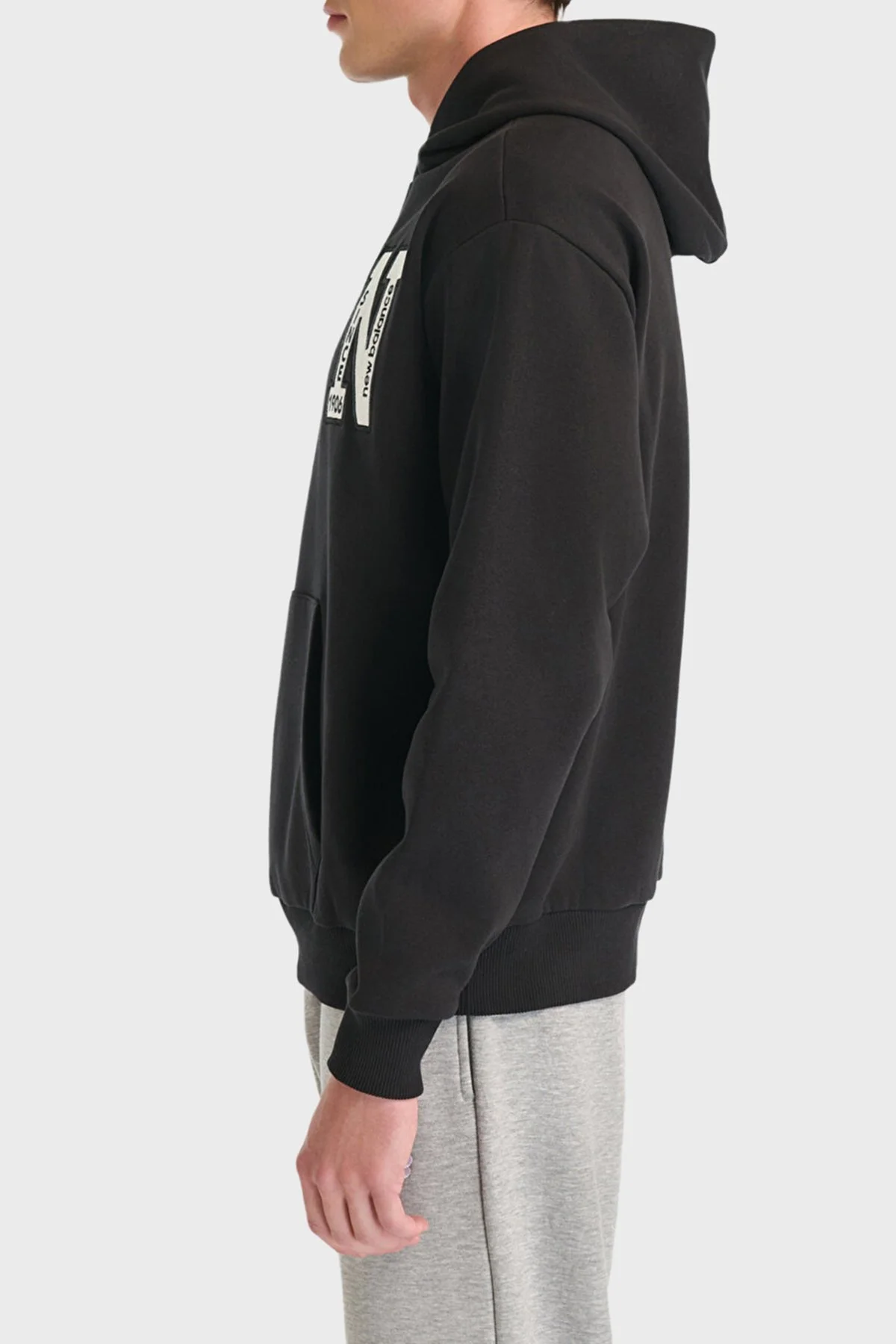 New Balance NB Lifestyle Pamuklu Oversize Fit Logolu Kapüşonlu Unisex Sweat 0UNH3534BK SİYAH - 3