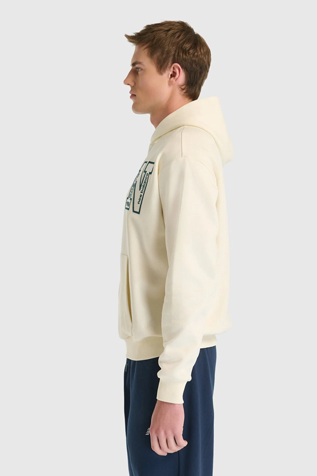 New Balance NB Lifestyle Pamuklu Oversize Logolu Kapüşonlu Unisex Sweat 0UNH3534SST BEJ - 2