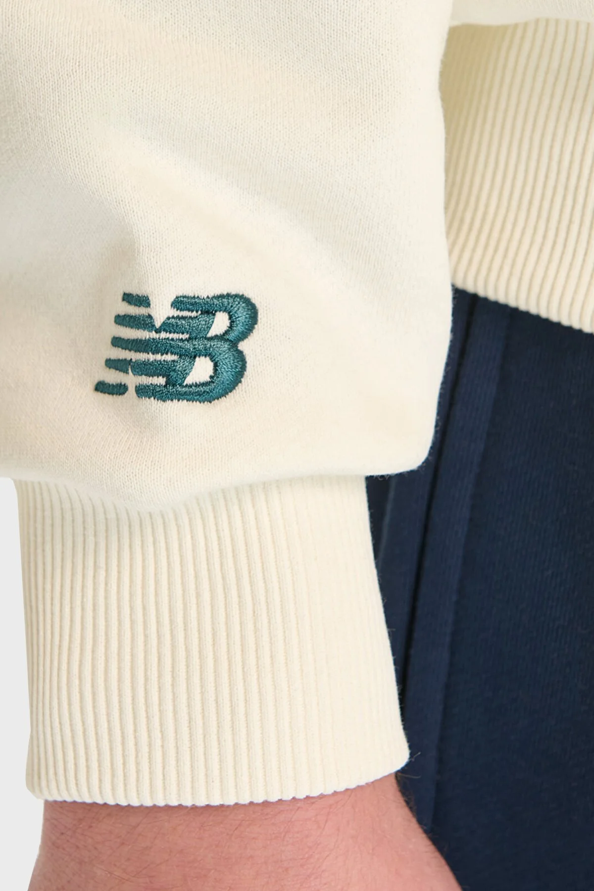 New Balance NB Lifestyle Pamuklu Oversize Logolu Kapüşonlu Unisex Sweat 0UNH3534SST BEJ - 6