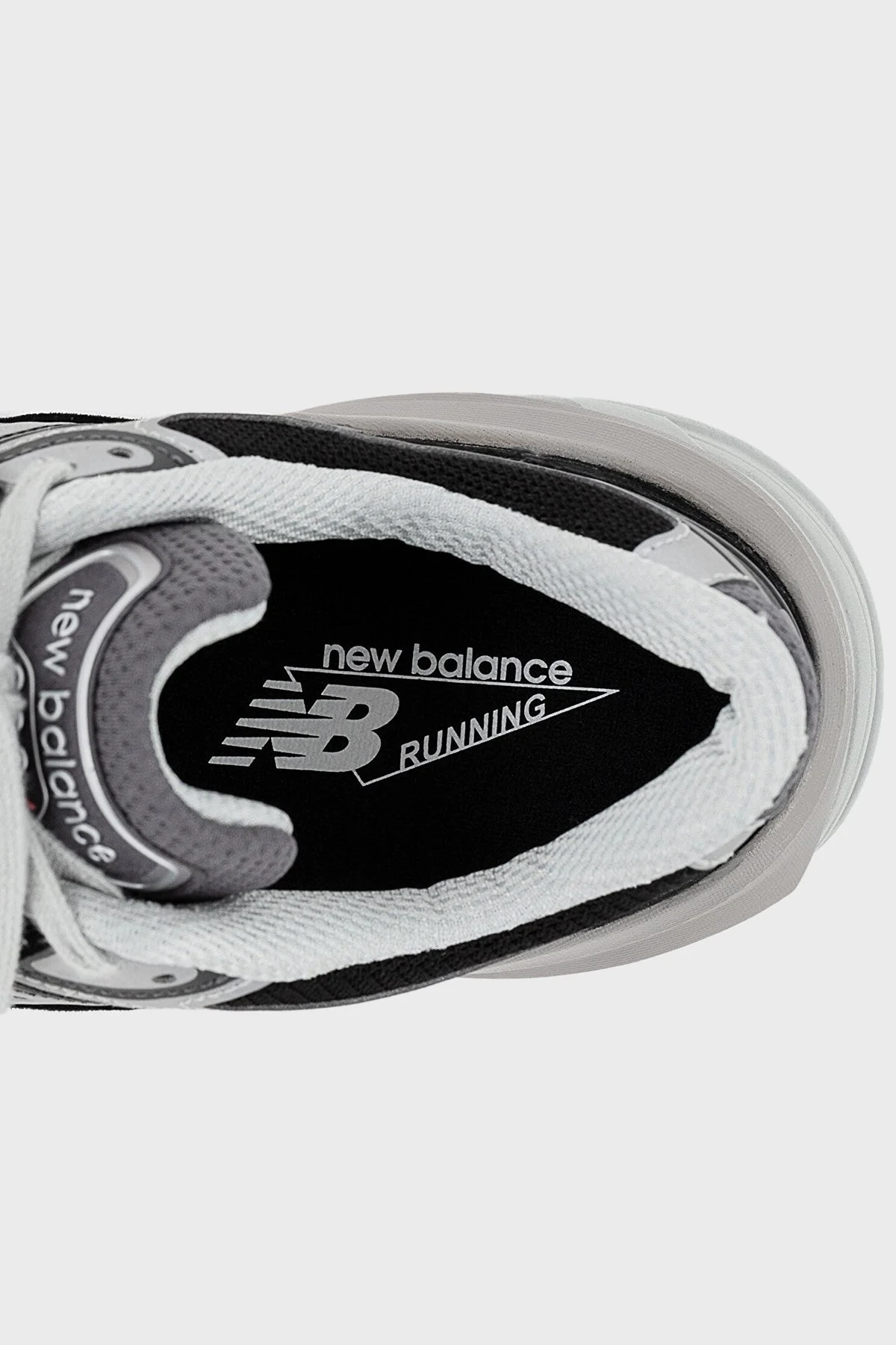 New Balance Süet Detaylı Logolu Sneaker Erkek Ayakkabı M990BK6 SİYAH - 7