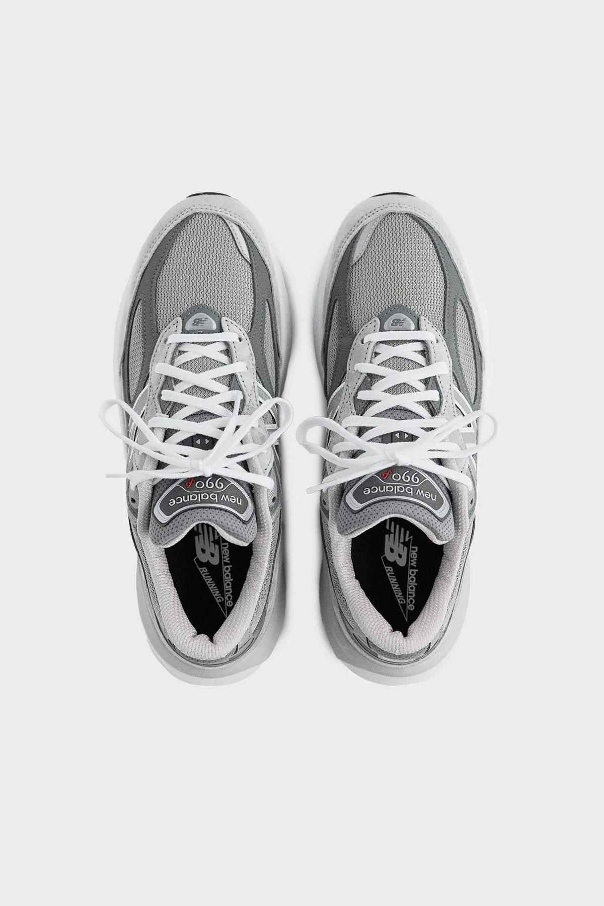 New Balance Süet Detaylı Logolu Sneaker Erkek Ayakkabı M990GL6 GRİ - 3