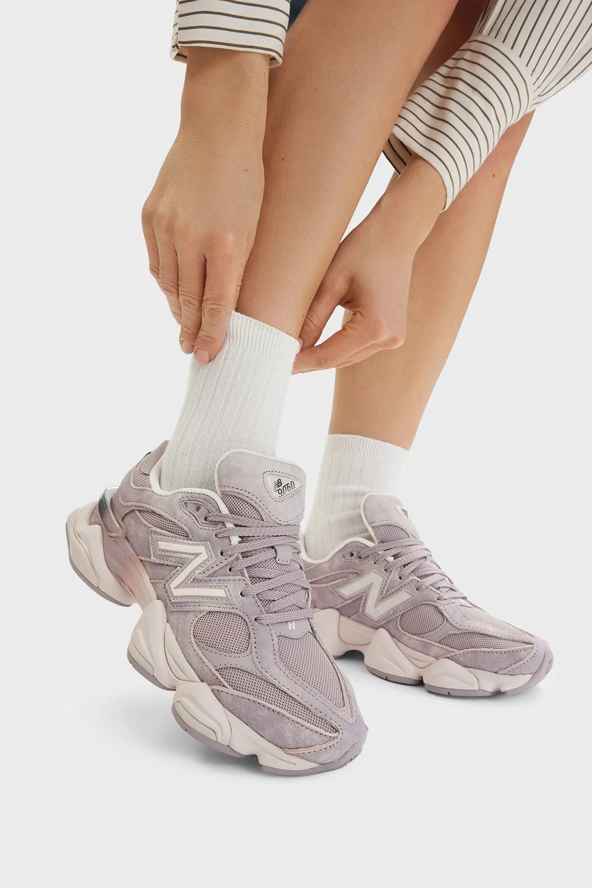 New Balance Süet Detaylı Logolu Sneaker Unisex Ayakkabı U906087O LİLA - 2