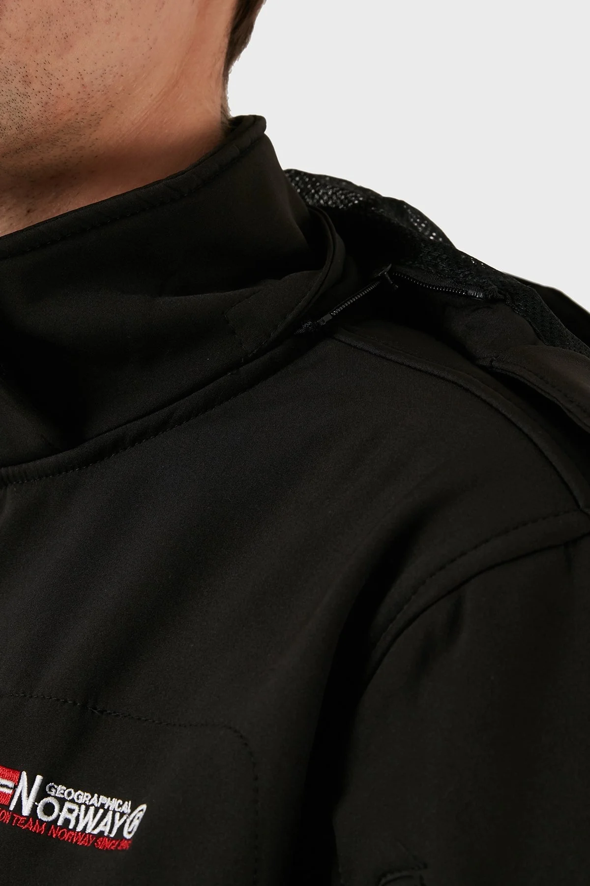 Norway Geographical Rüzgara Dayanıklı Softshell Kapüşonlu Outdoor Erkek Mont TUNAR SİYAH - 13