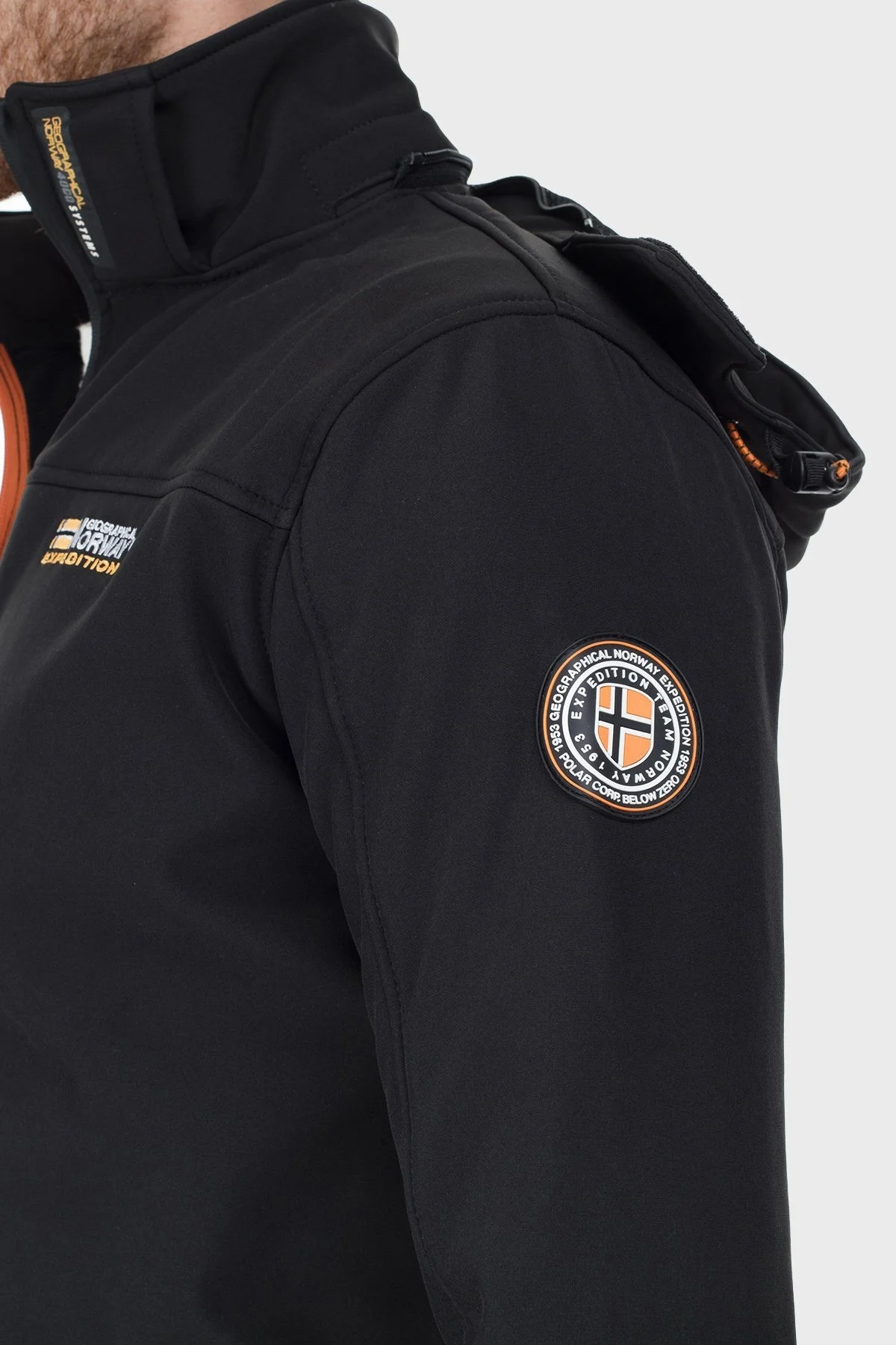 Norway Geographical Rüzgara ve Suya Dayanıklı Çıkarılabilir Kapüşonlu Softshell Erkek Mont TAKENI SİYAH - 13