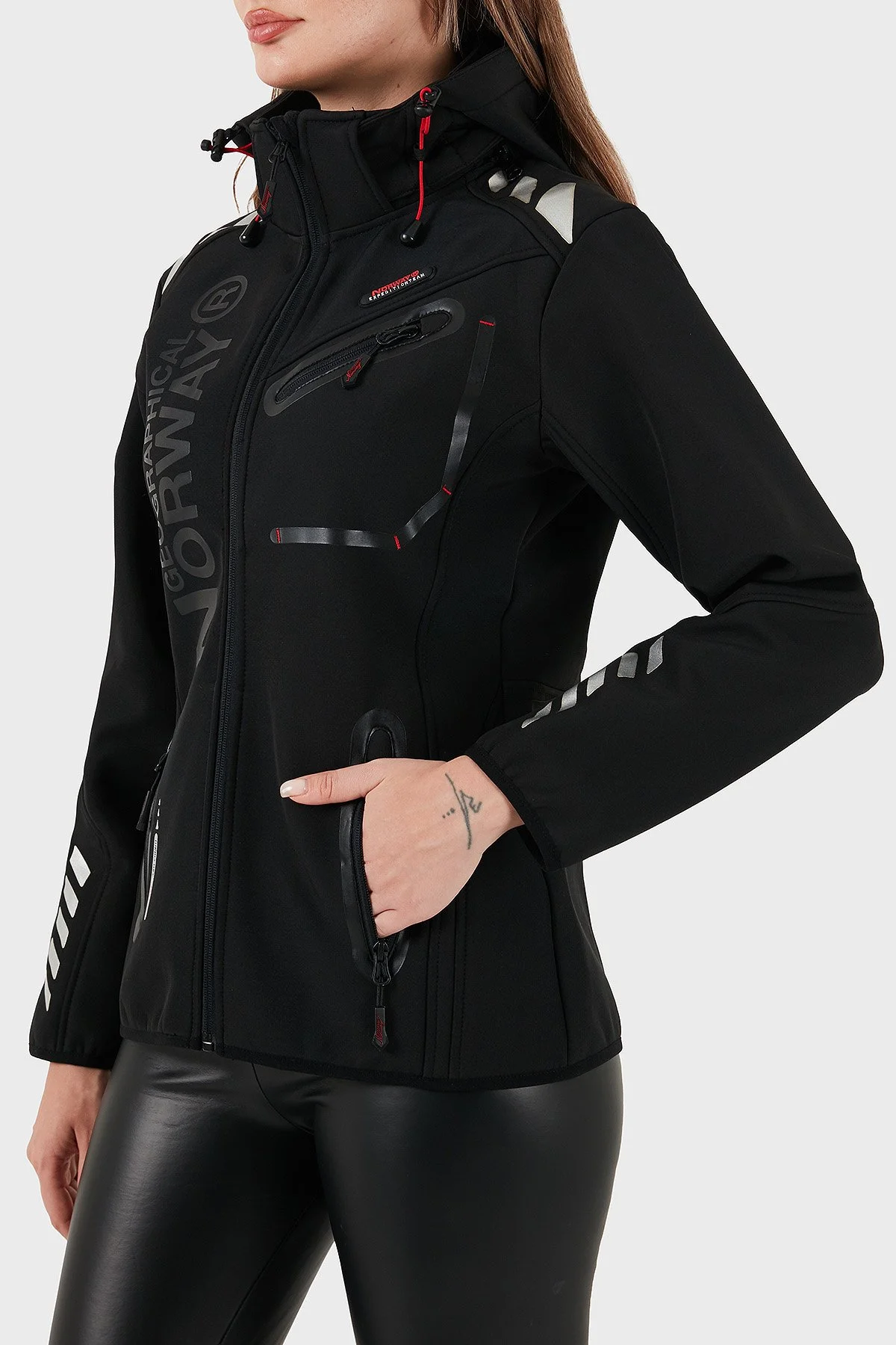 Norway Geographical Su Geçirmez 5000 mm Softshell Çıkarılabilir Kapüşonlu Bayan Mont REINE SİYAH-KIRMIZI - 3