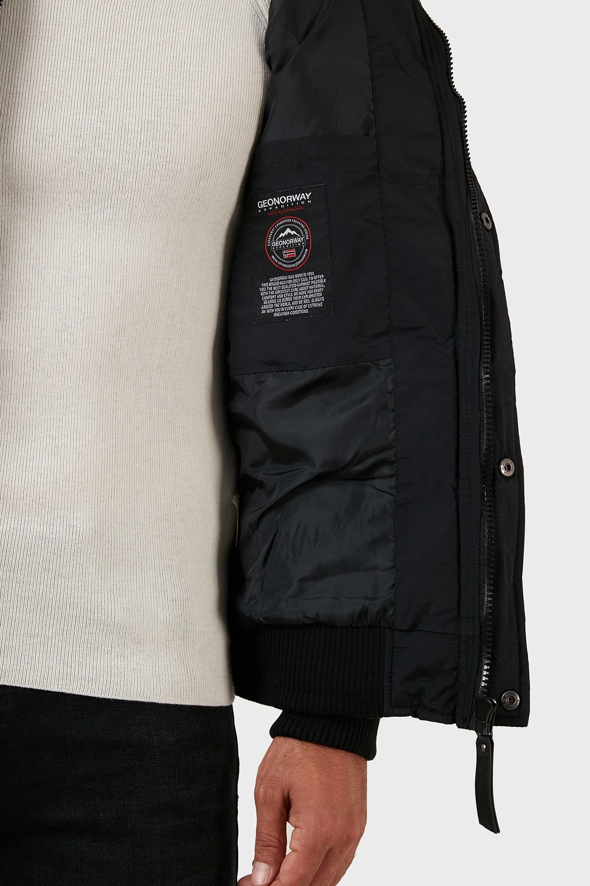 Norway Geographical Suya Dayanıklı Çıkarılabilir Kapüşonlu Şişme Erkek Mont VOLVA SİYAH - 12