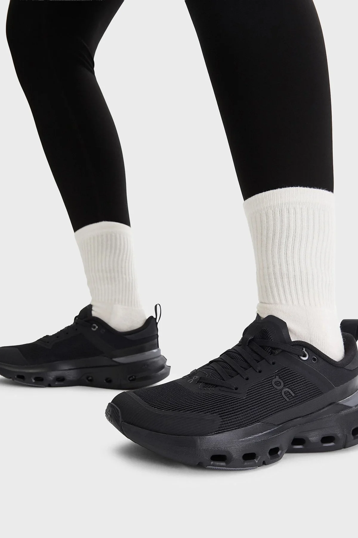 On Logolu Sneaker Kadın Ayakkabı 3WF30323404 SİYAH - 2